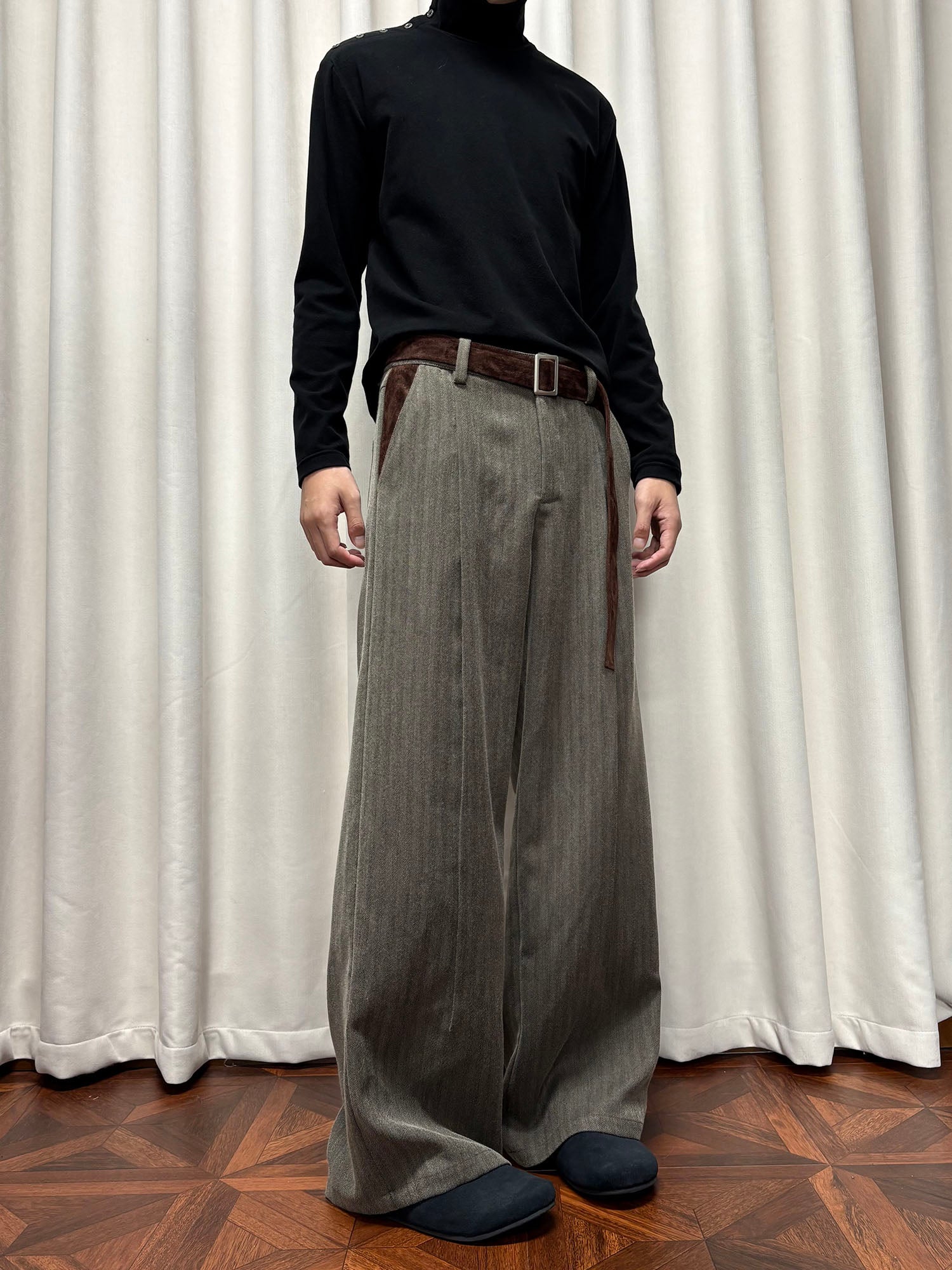 KREATE Suede Belt Striped Pleat Trousers