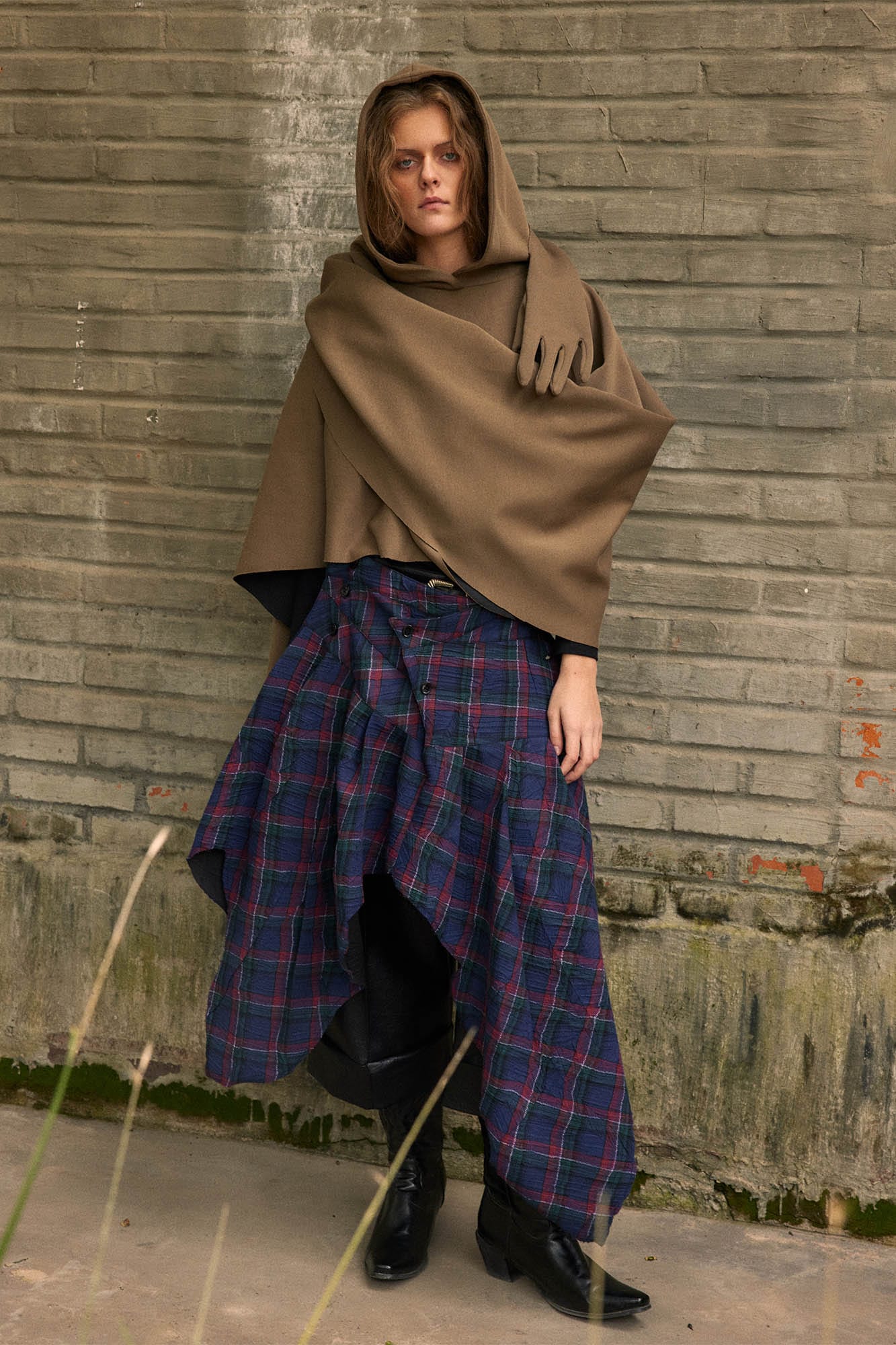 KADAKADA Hooded Glove-Sleeve Cropped Cape