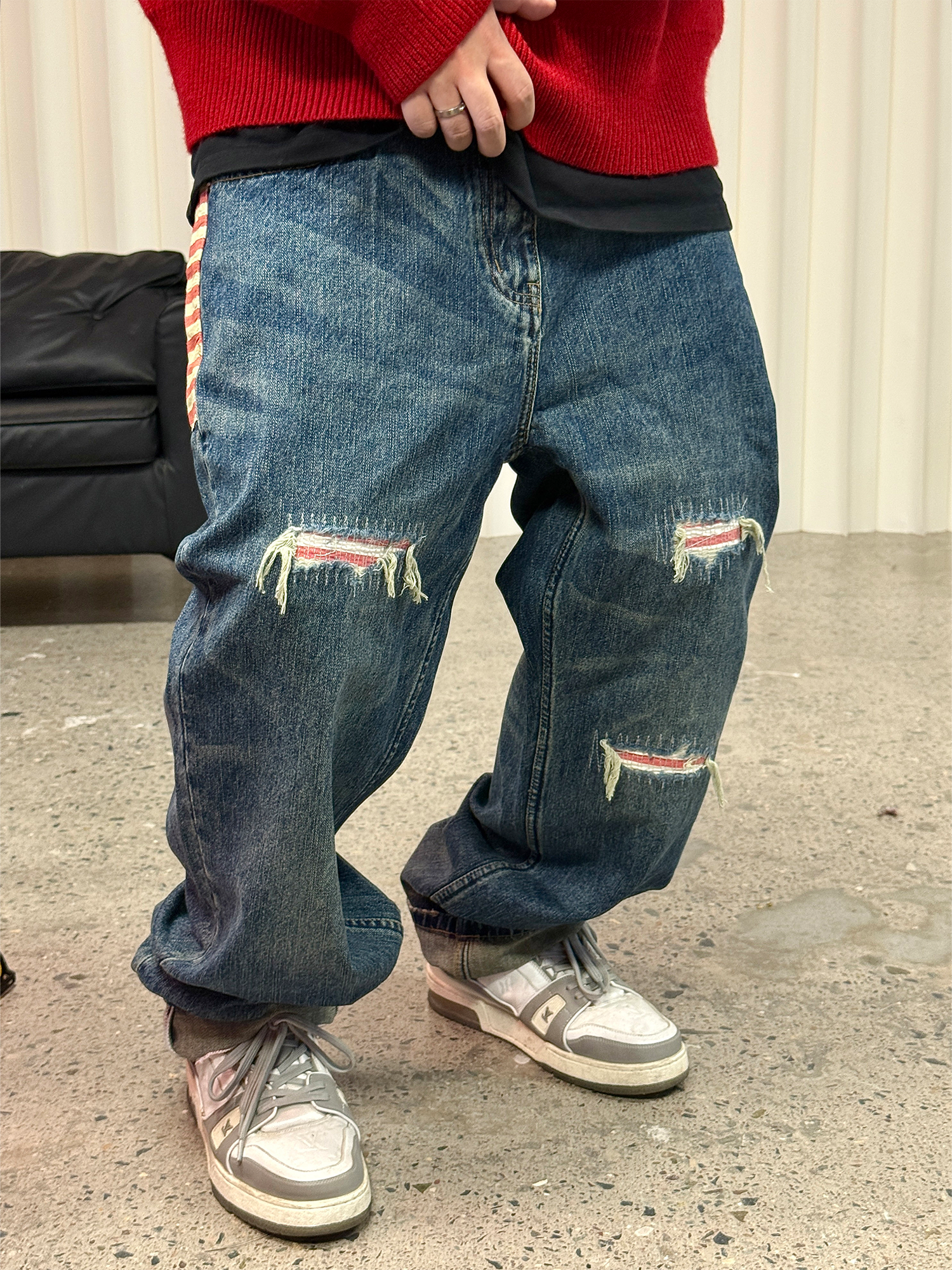 ME DA IGUAL Distressed Patch Washed Oversized Jeans