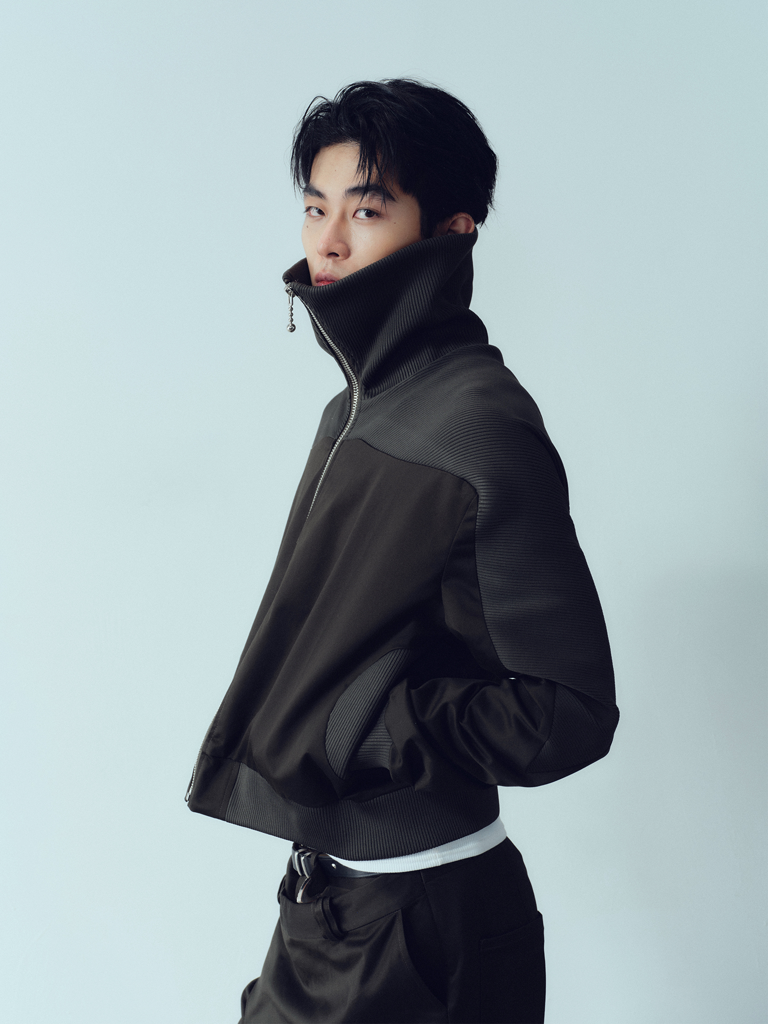 KADAKADA Rib-Spliced Stand-Collar Cropped Jacket