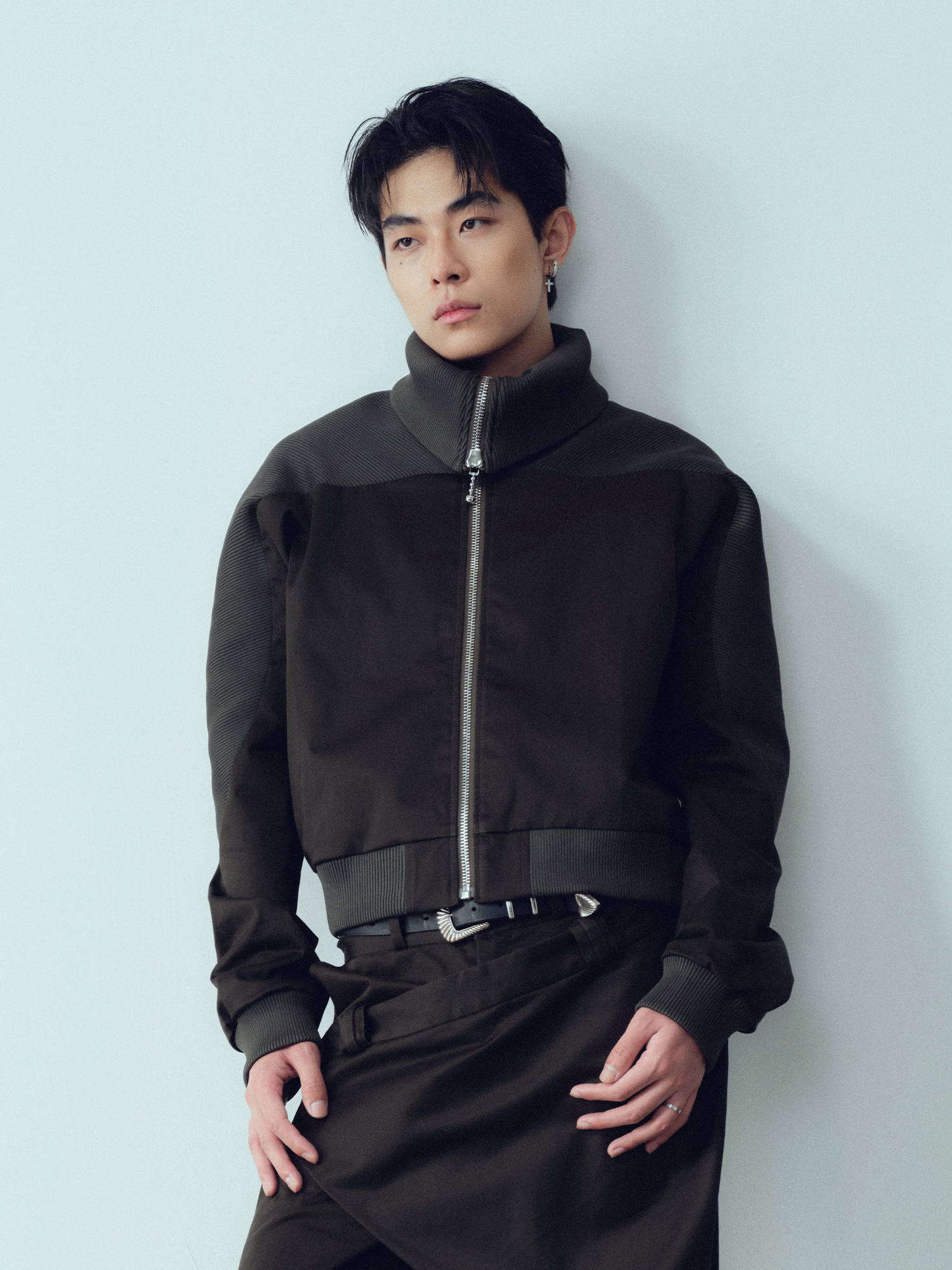 KADAKADA Rib-Spliced Stand-Collar Cropped Jacket