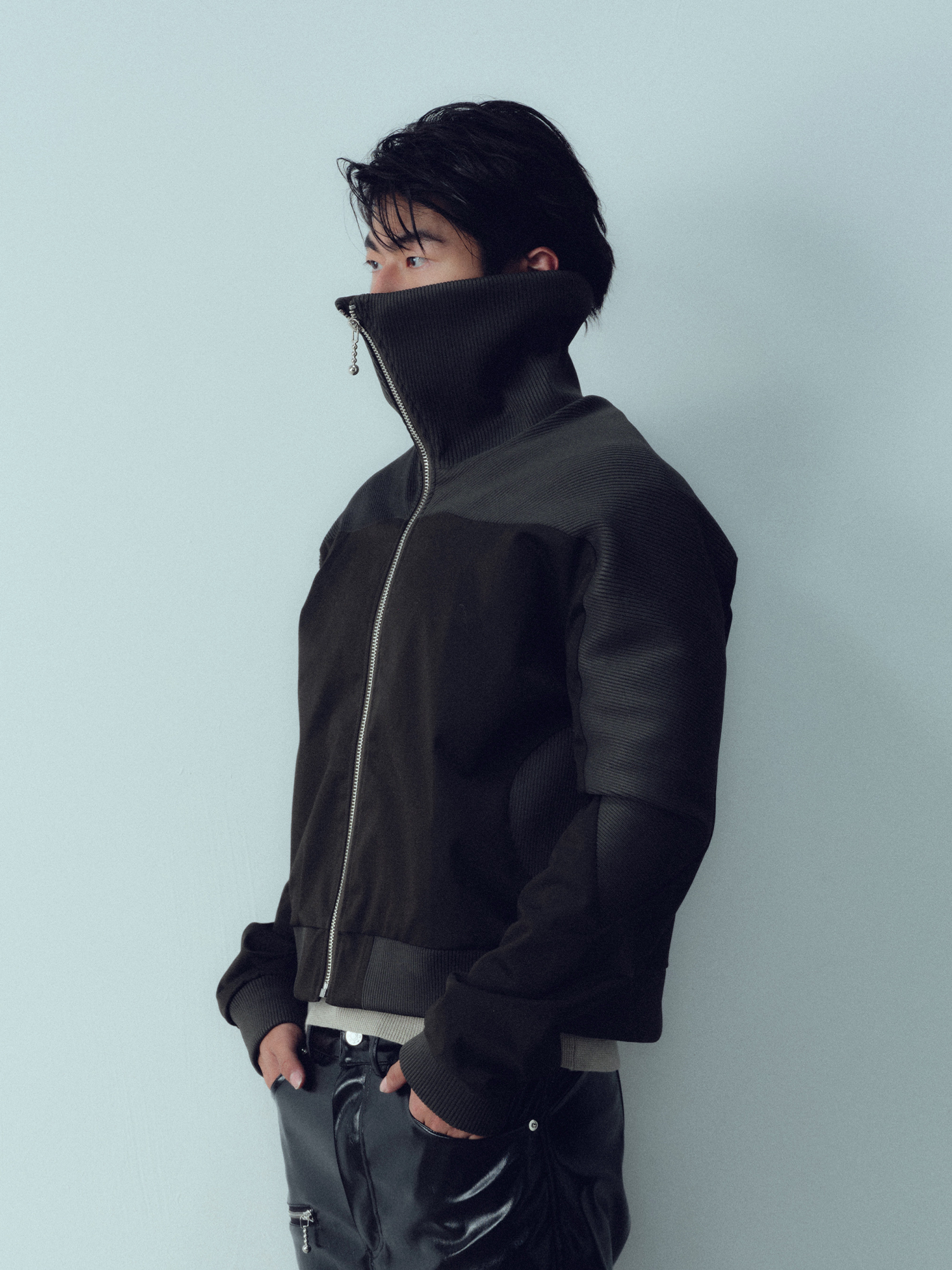 KADAKADA Rib-Spliced Stand-Collar Cropped Jacket