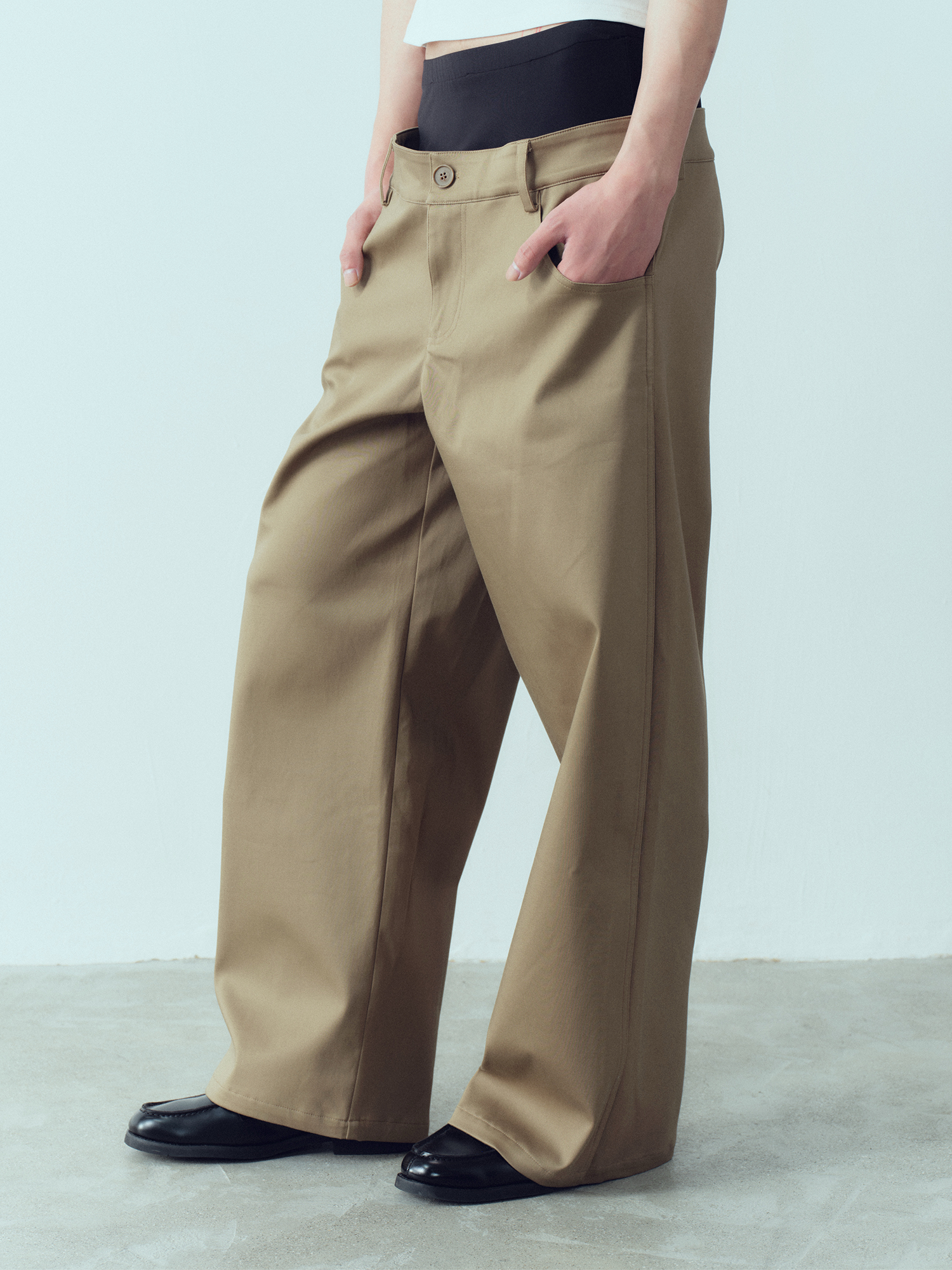 KADAKADA Dual-Waist Contrast Panel Trousers