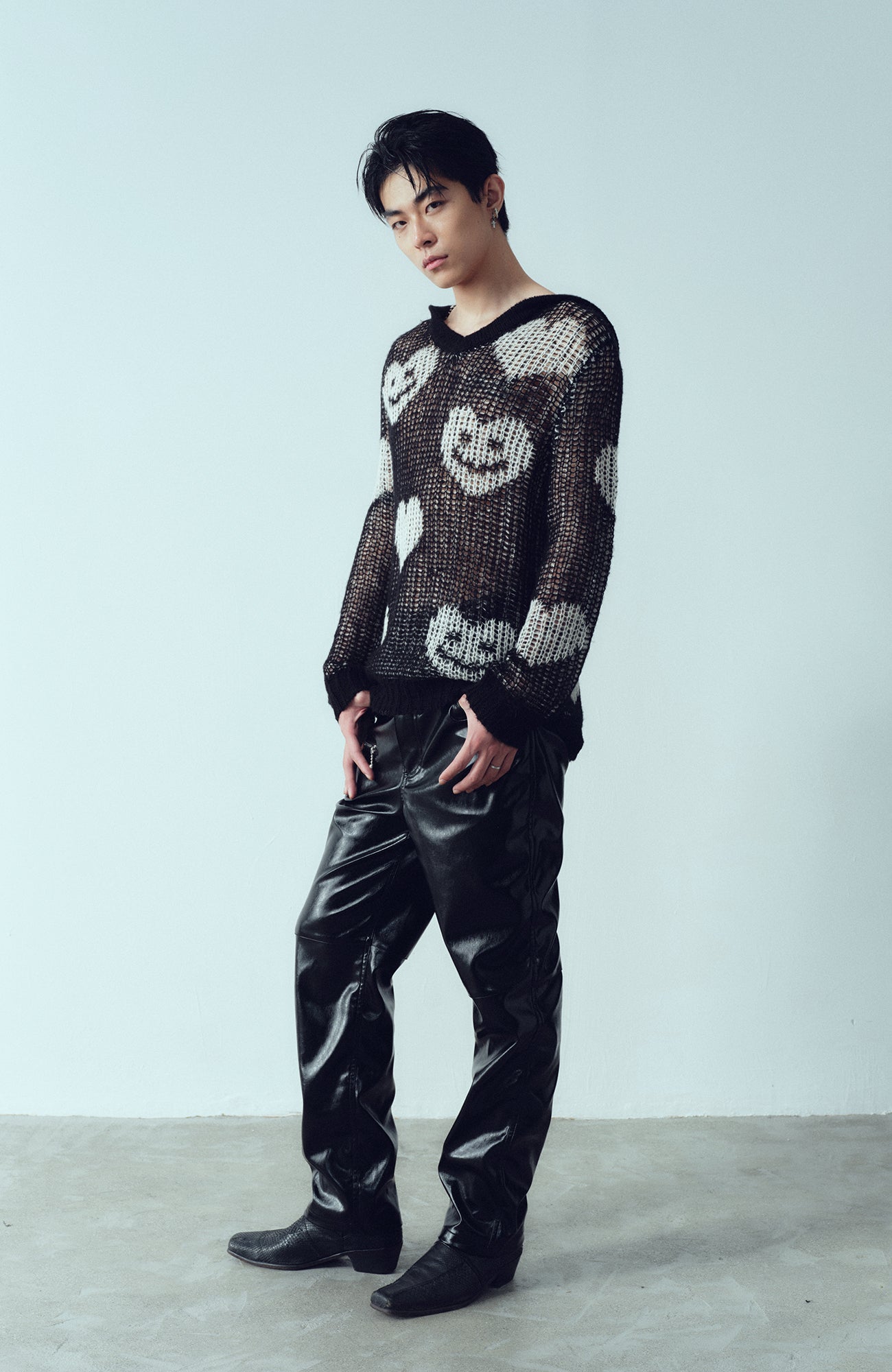 KADAKADA Smiling Heart Jacquard Knit Hoodie