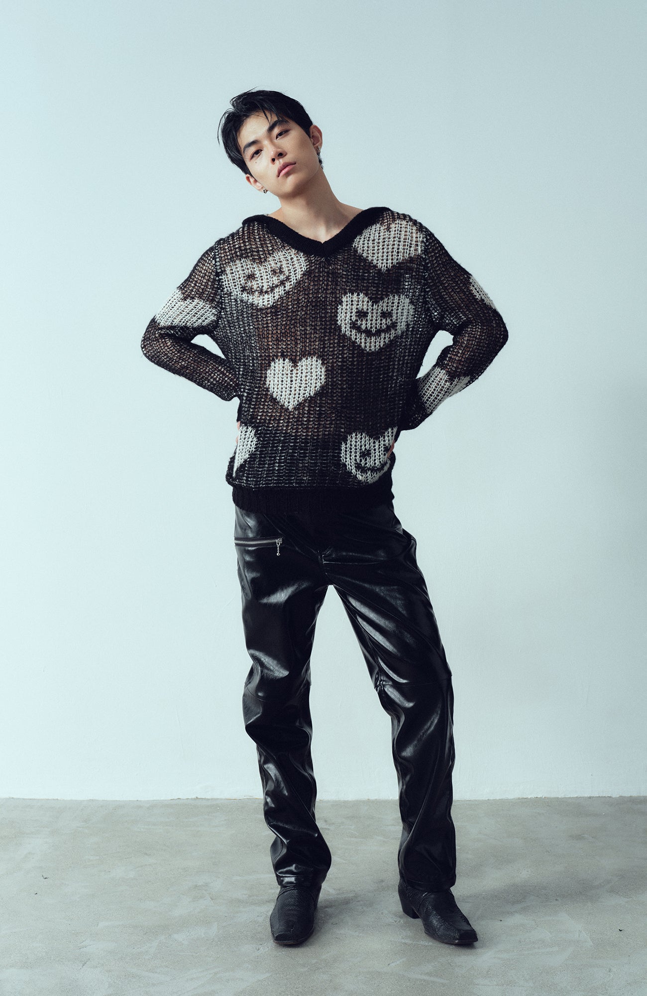 KADAKADA Smiling Heart Jacquard Knit Hoodie