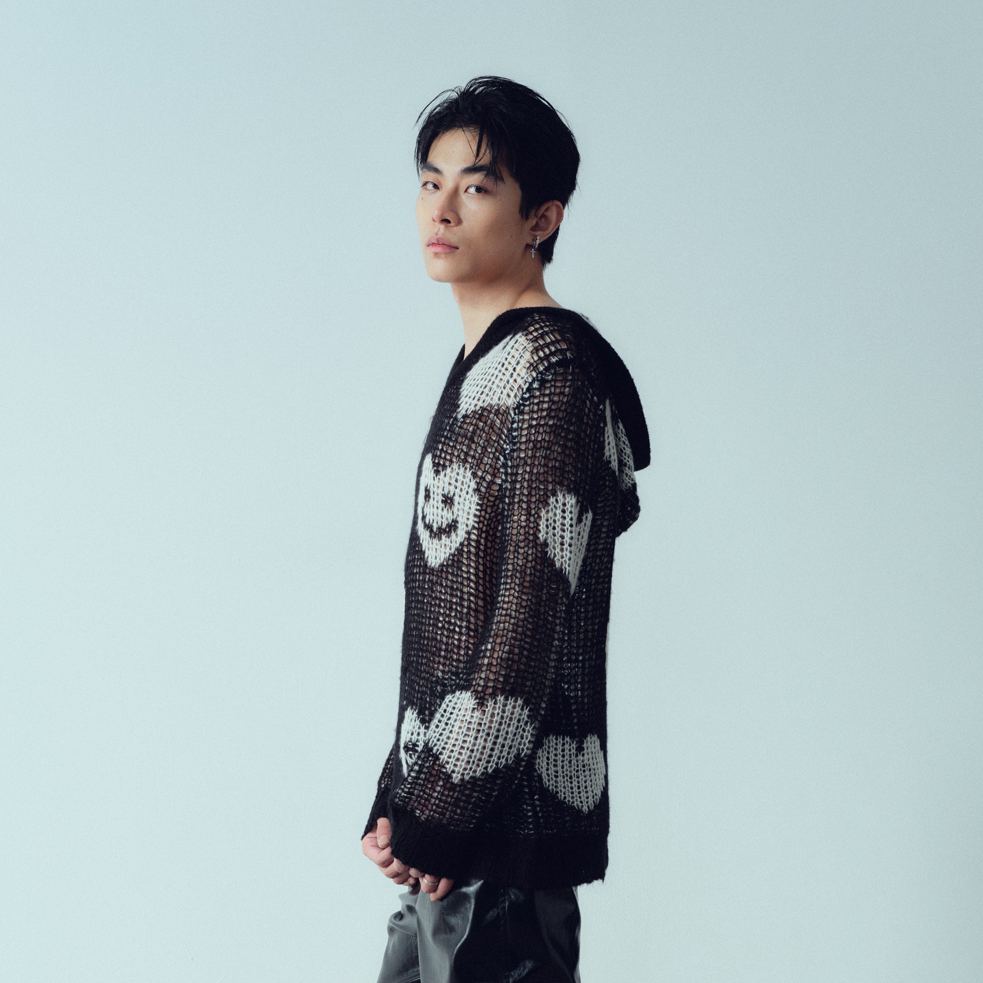 KADAKADA Smiling Heart Jacquard Knit Hoodie