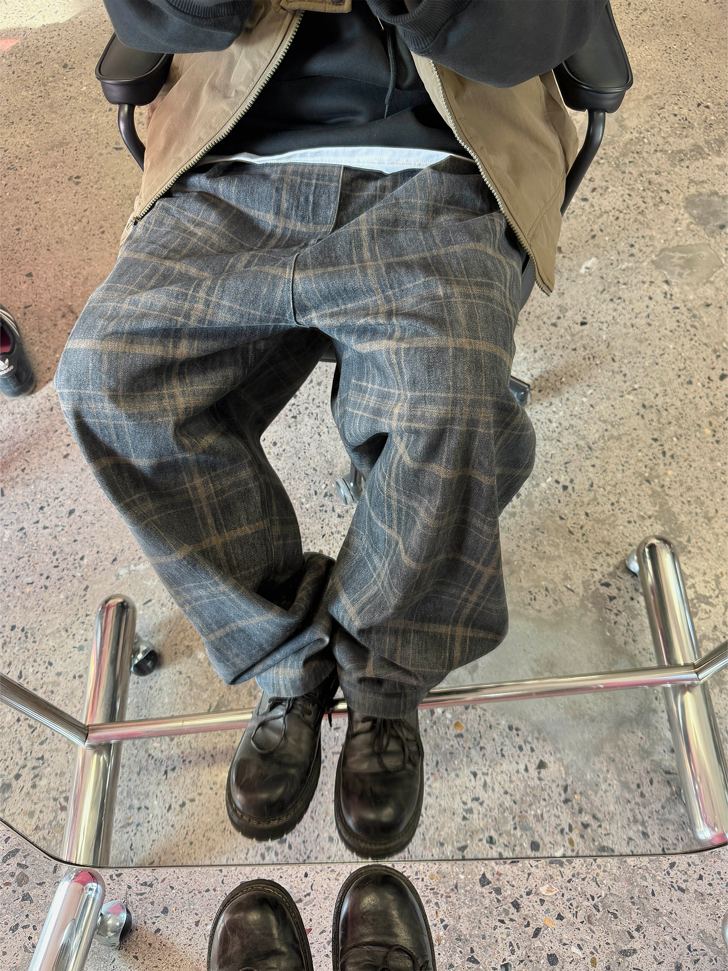 ME DA IGUAL Washed Plaid Tappered Pants Coffee