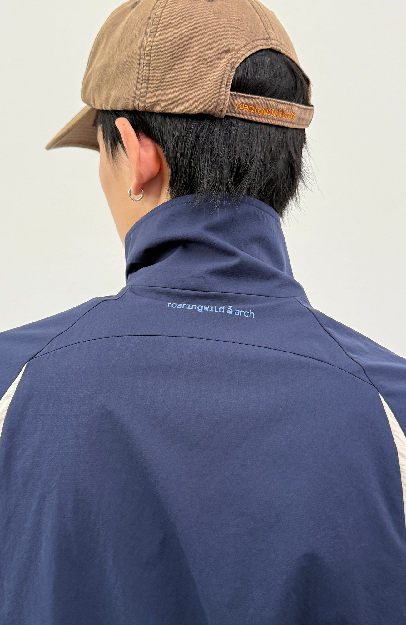 ROARINGWILD A ARCH Embroidered Graphic Raglan Jacket