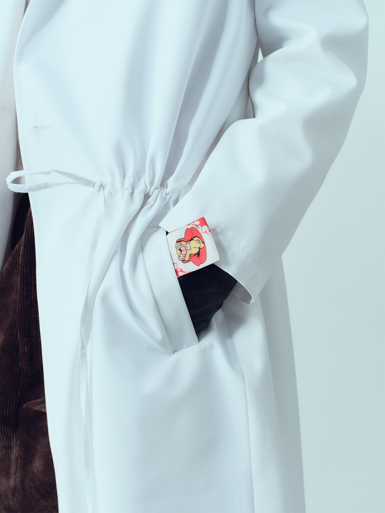 KADAKADA Bear-Tag Waist-Drawstring Trench