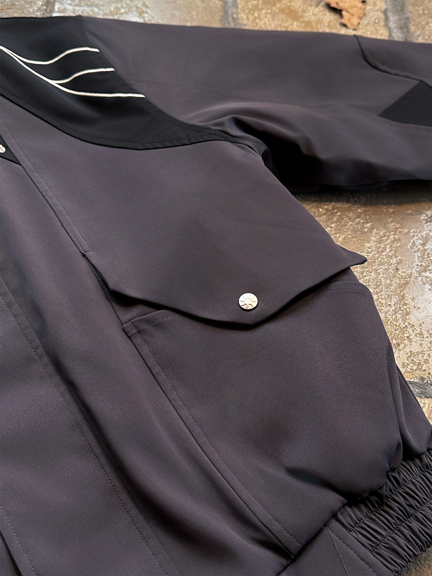 ESAIAS Satin Contrast Panel Puffer Jacket