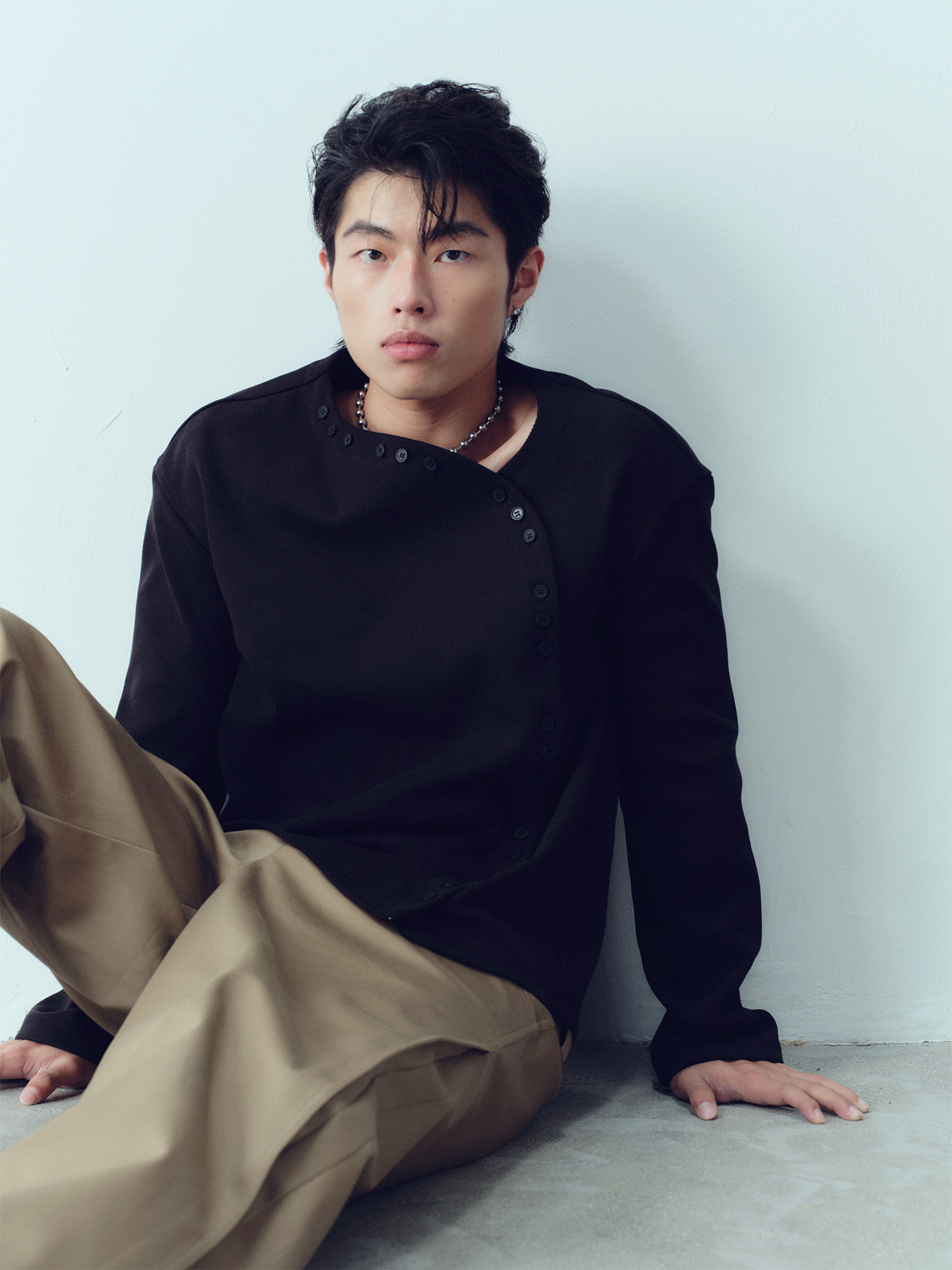 KADAKADA Buttoned Curved Placket Ribbed Knit Top