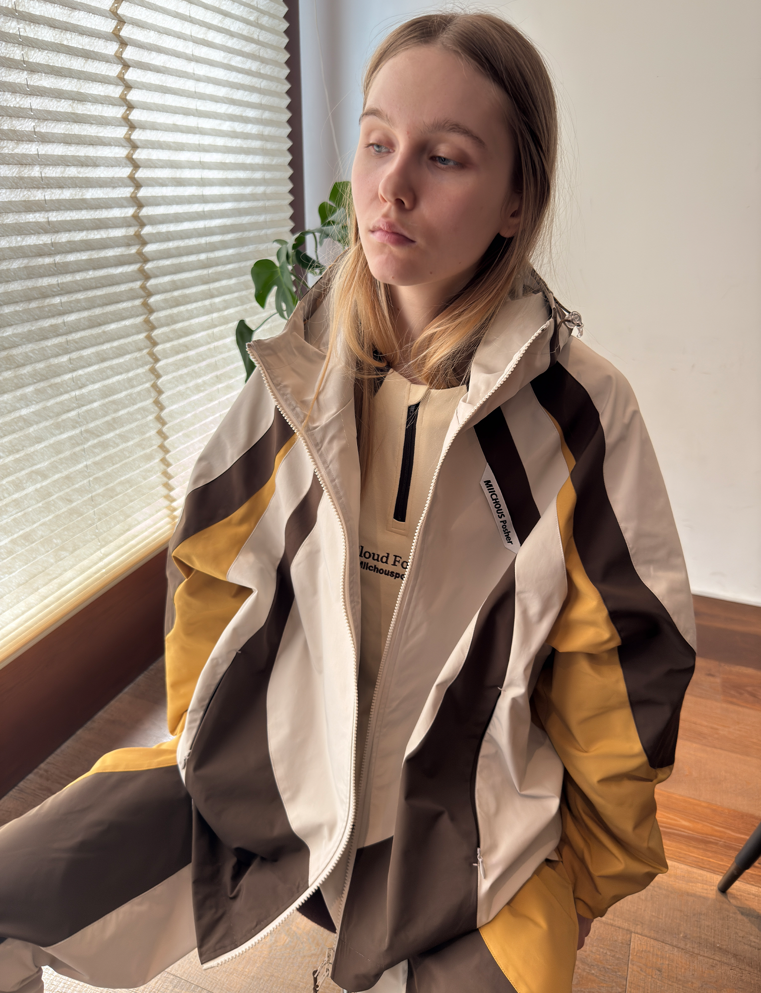 MIICHOUS Contrast Curved Panel Hooded Jacket