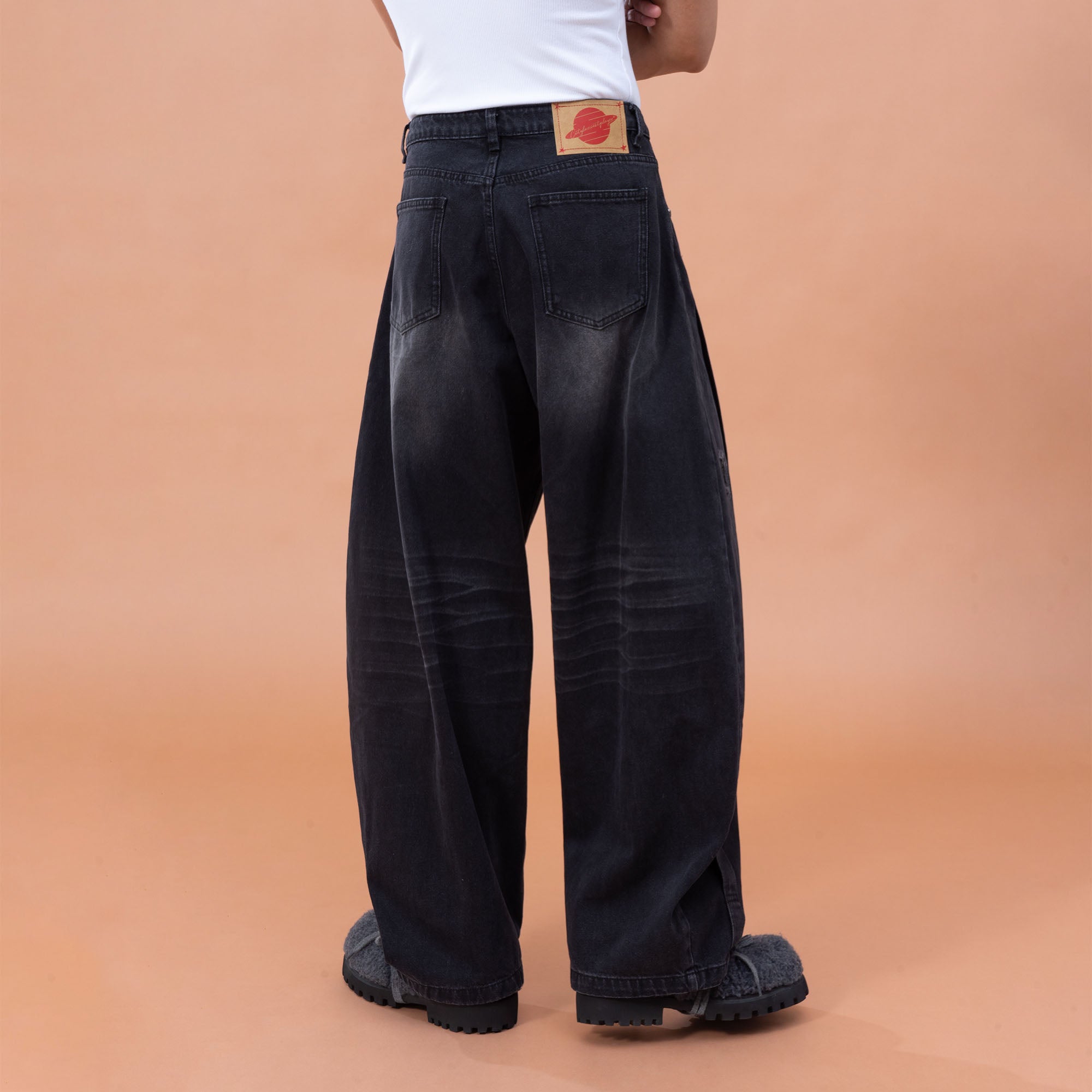 CLP Pleated Knee Wide-Leg Denim Pants