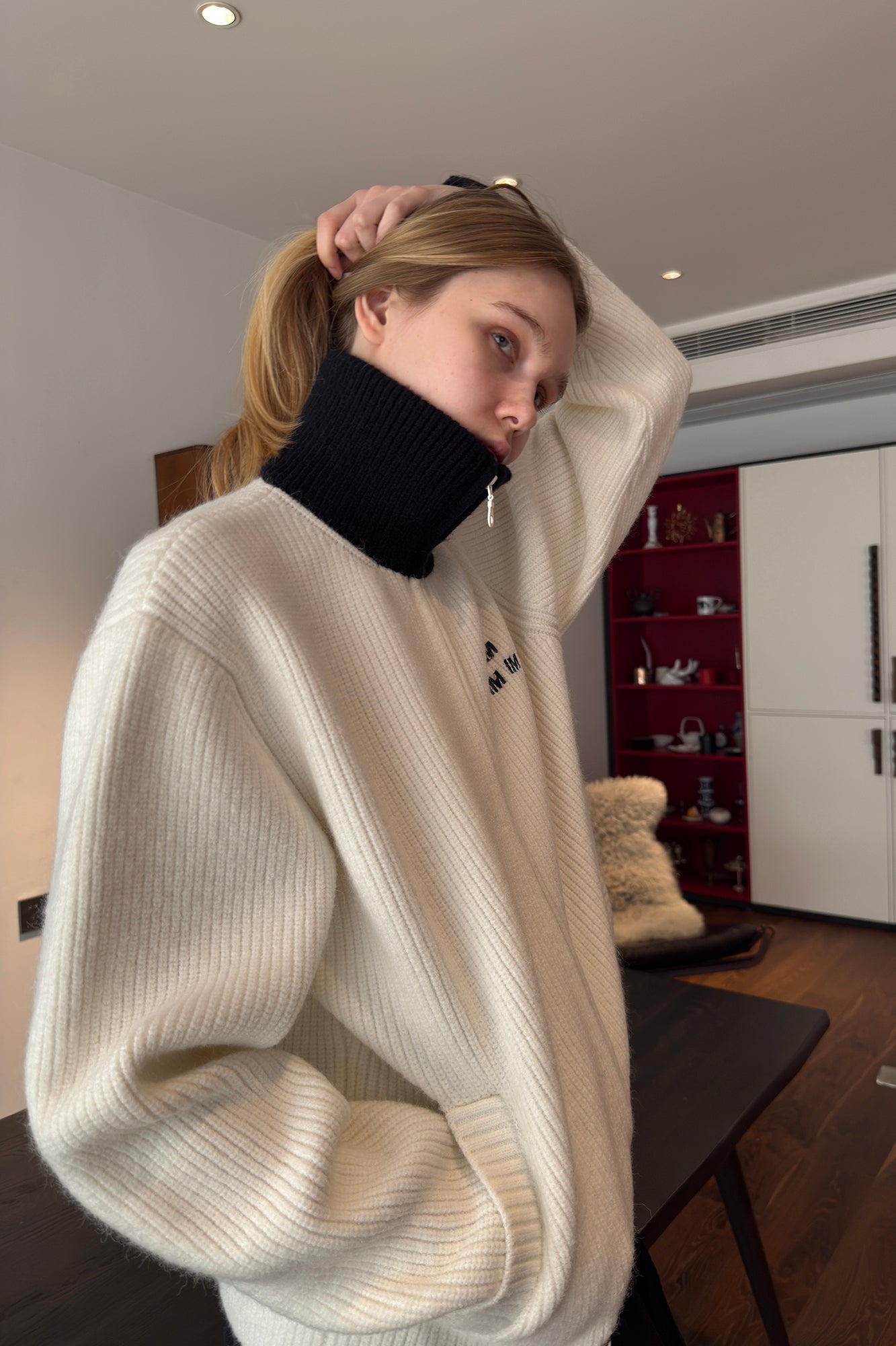 MIICHOUS Contrast Embroidered Turtle Neck Cardigan