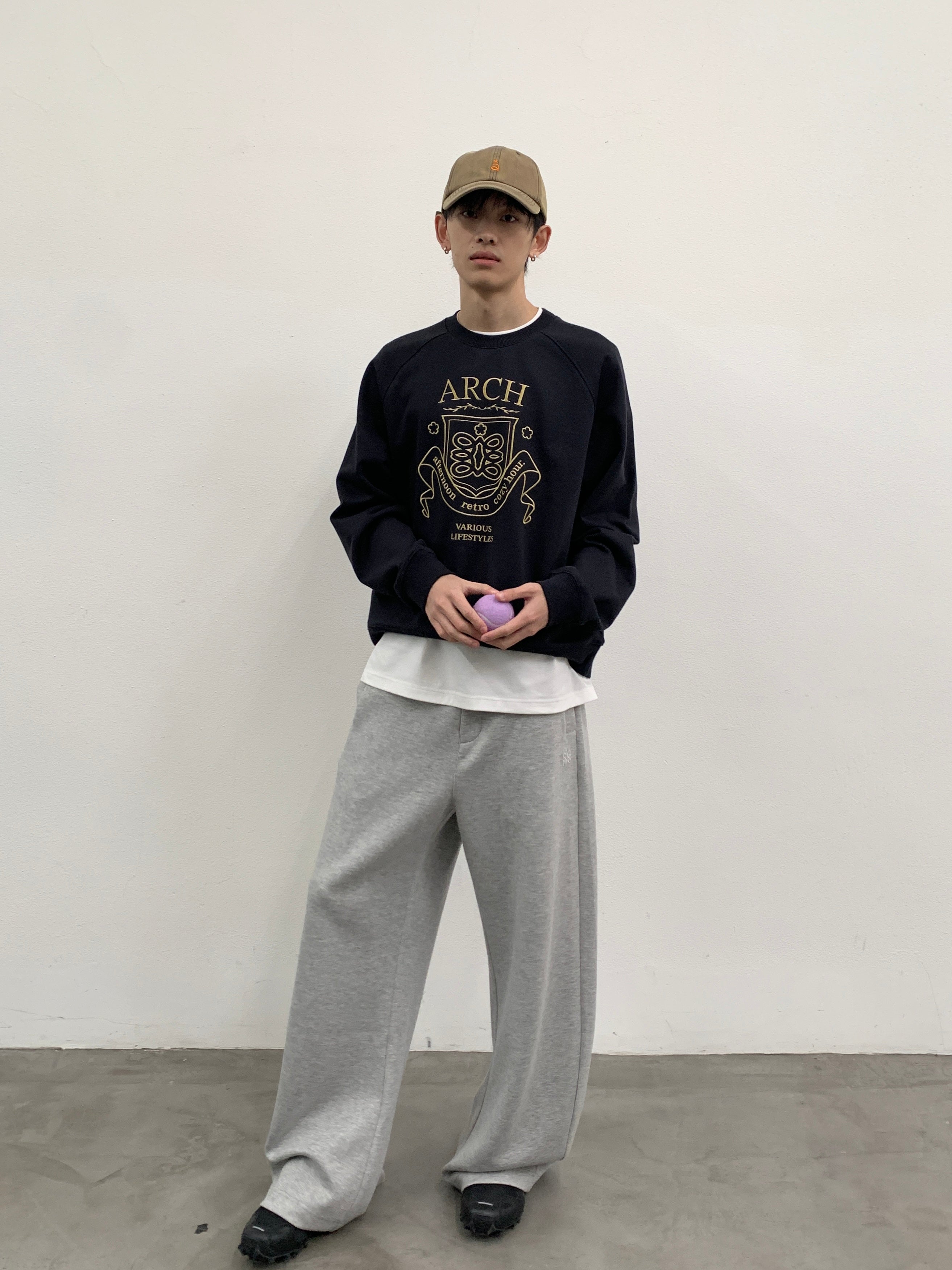 ROARINGWILD A ARCH Collegiate Loopback Raglan Sweatshirt