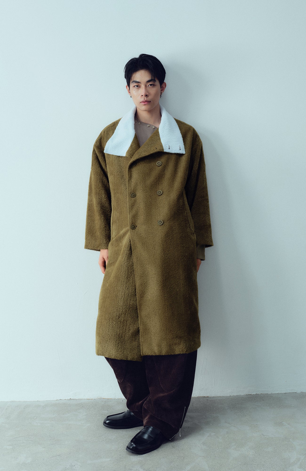 KADAKADA  Double-Breasted Contrast Fuzzy Collar Overcoat