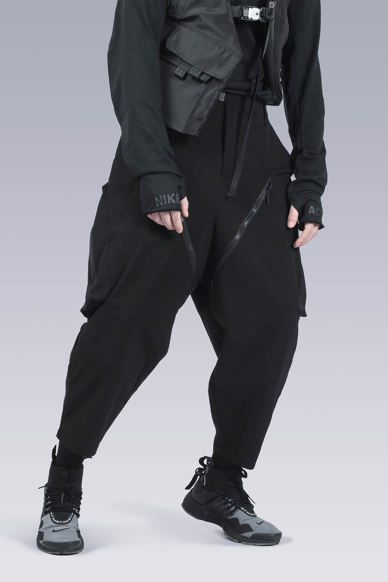 SILENSTORM Utility Multi-Pocket Harem Pants