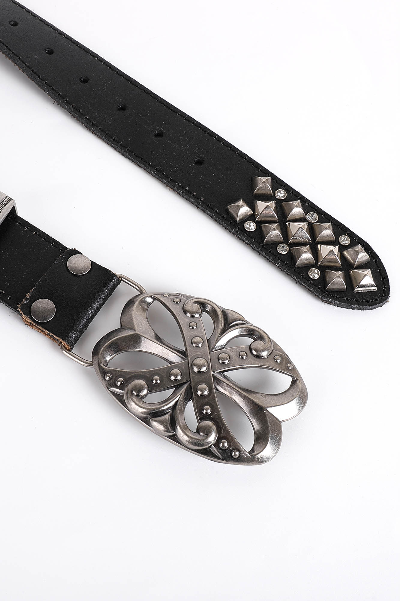 DND4DES Studded Rhinestone Carved Buckle Leather Belt