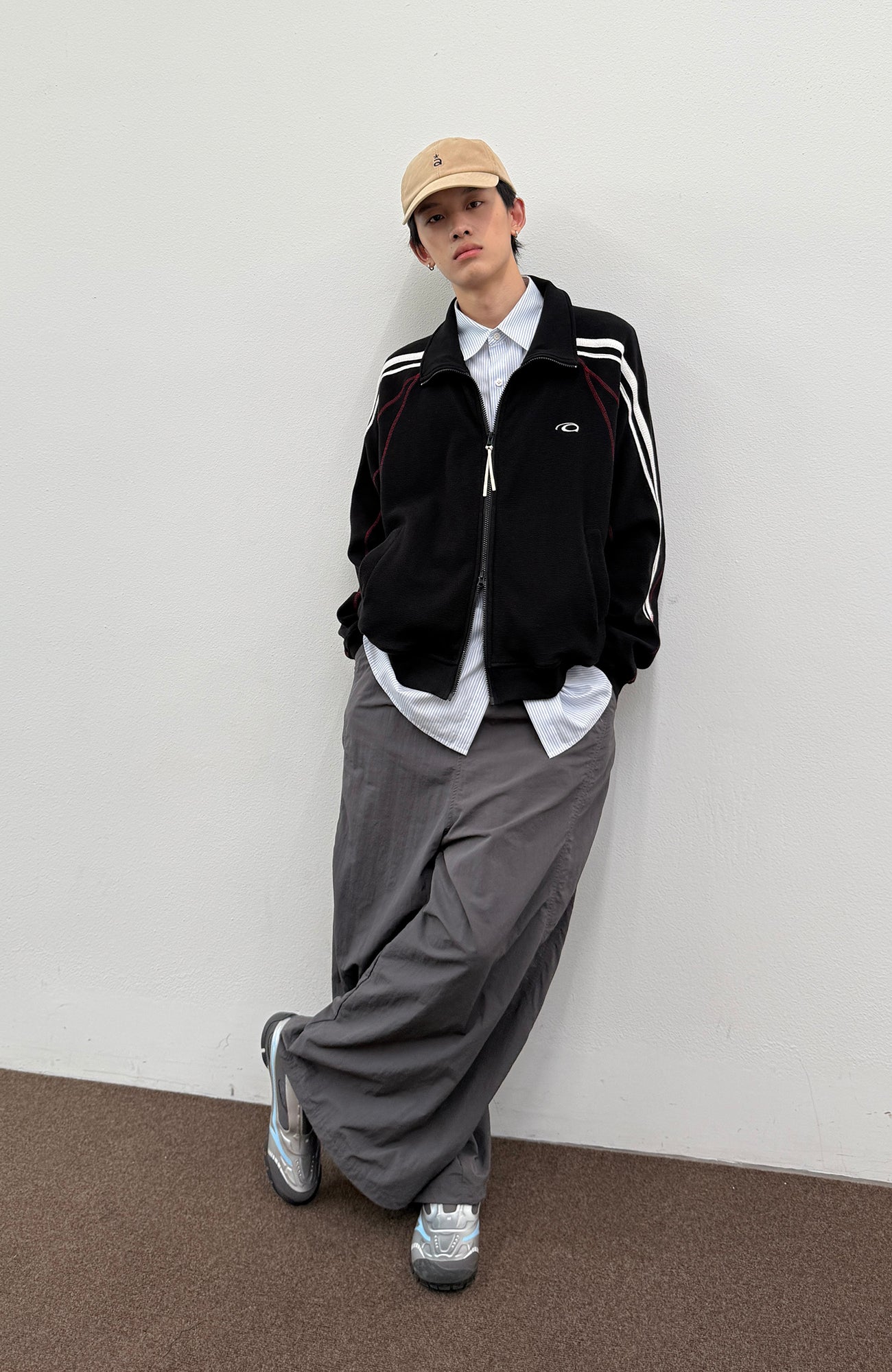 ROARINGWILD A ARCH Retro Stripe Raglan Track Jacket