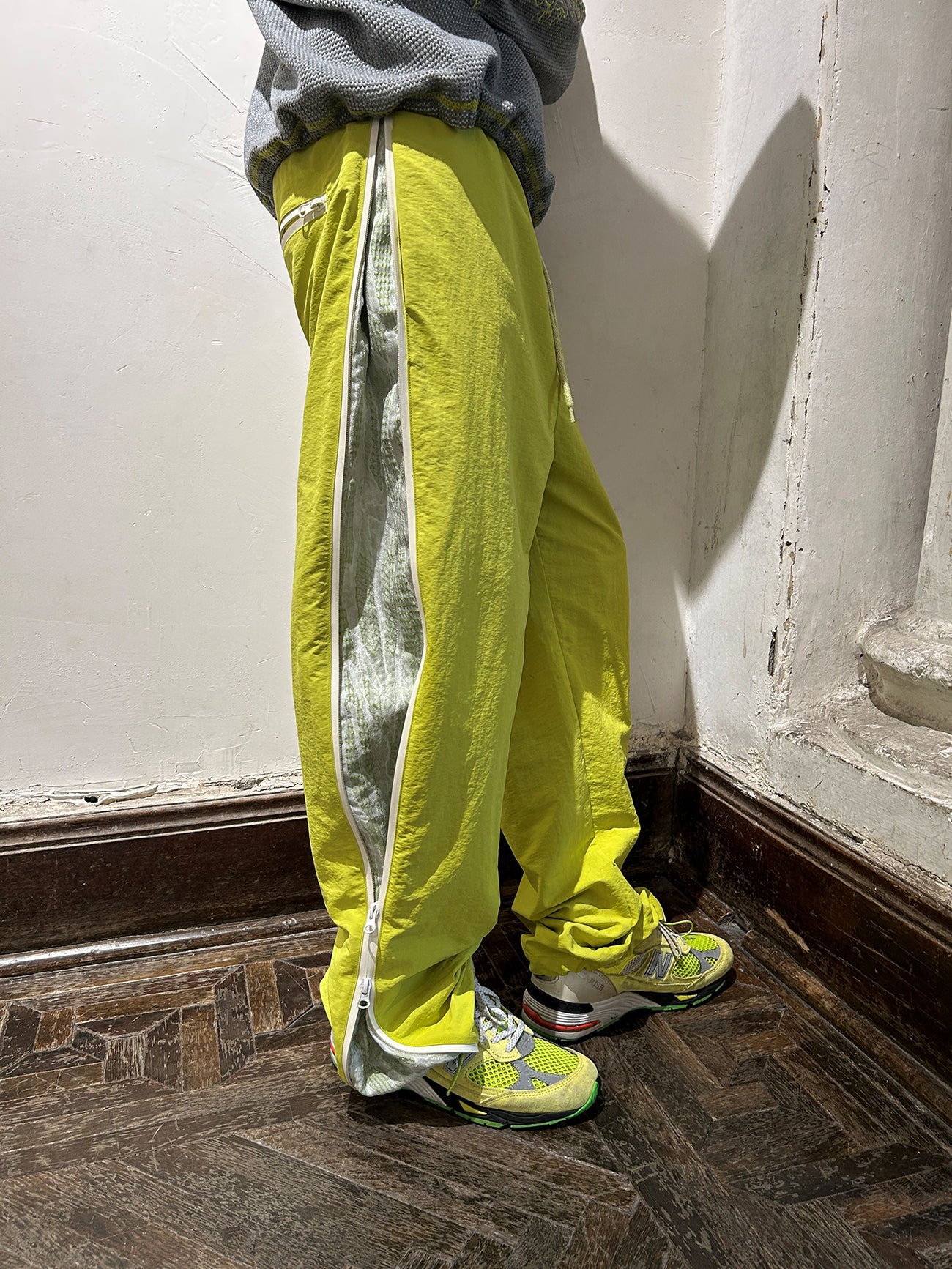 YANLI Fluorescent Mesh Waterproof Track Pants
