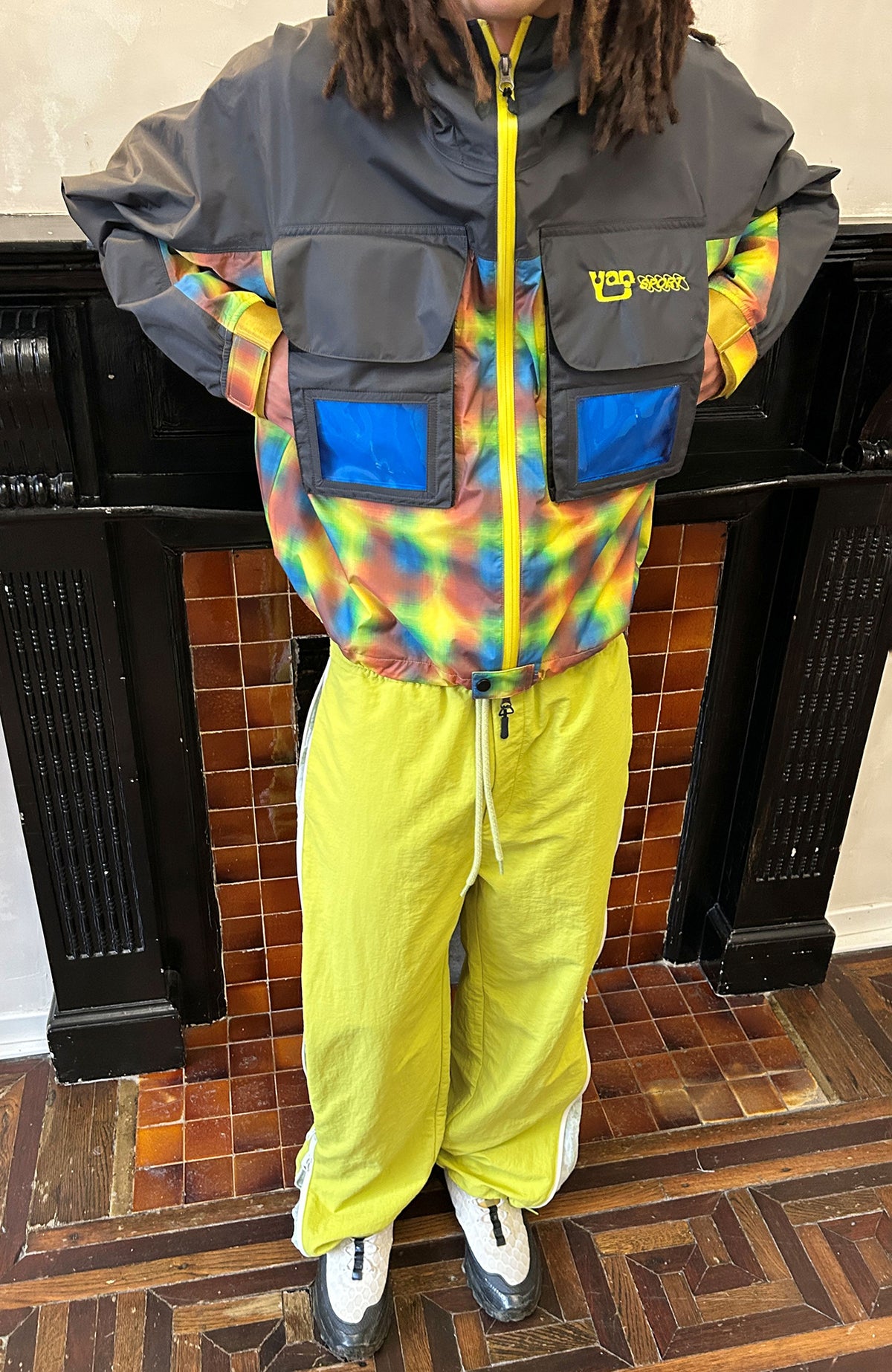 YANLI Plaid Waterproof Athletic Windbreaker