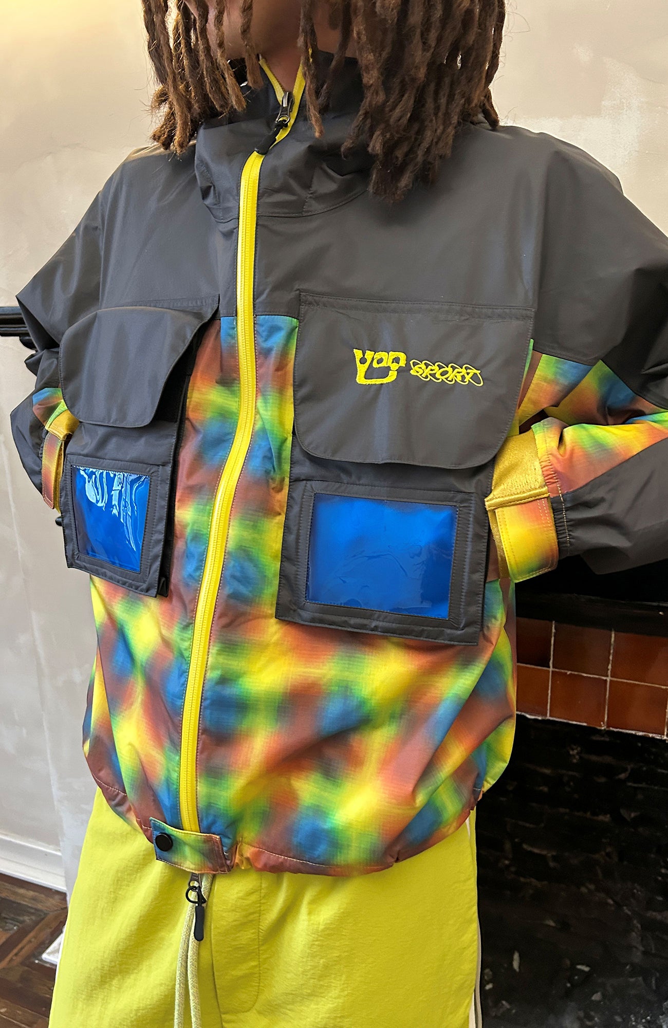 YANLI Plaid Waterproof Athletic Windbreaker