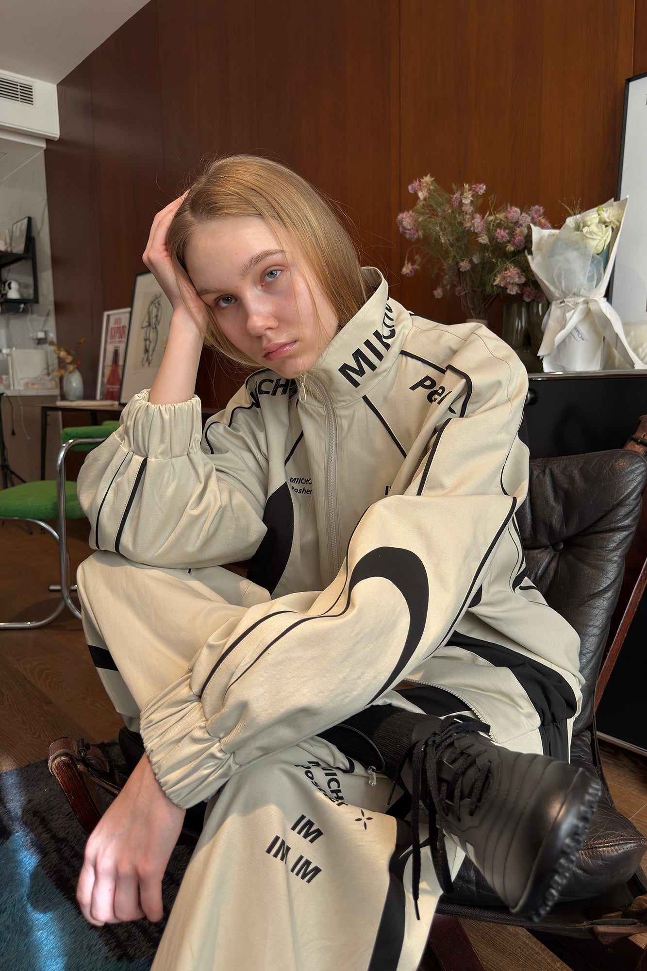 MIICHOUS Contrast Panel 3A Graphic Drawstring-Hem Track Pants