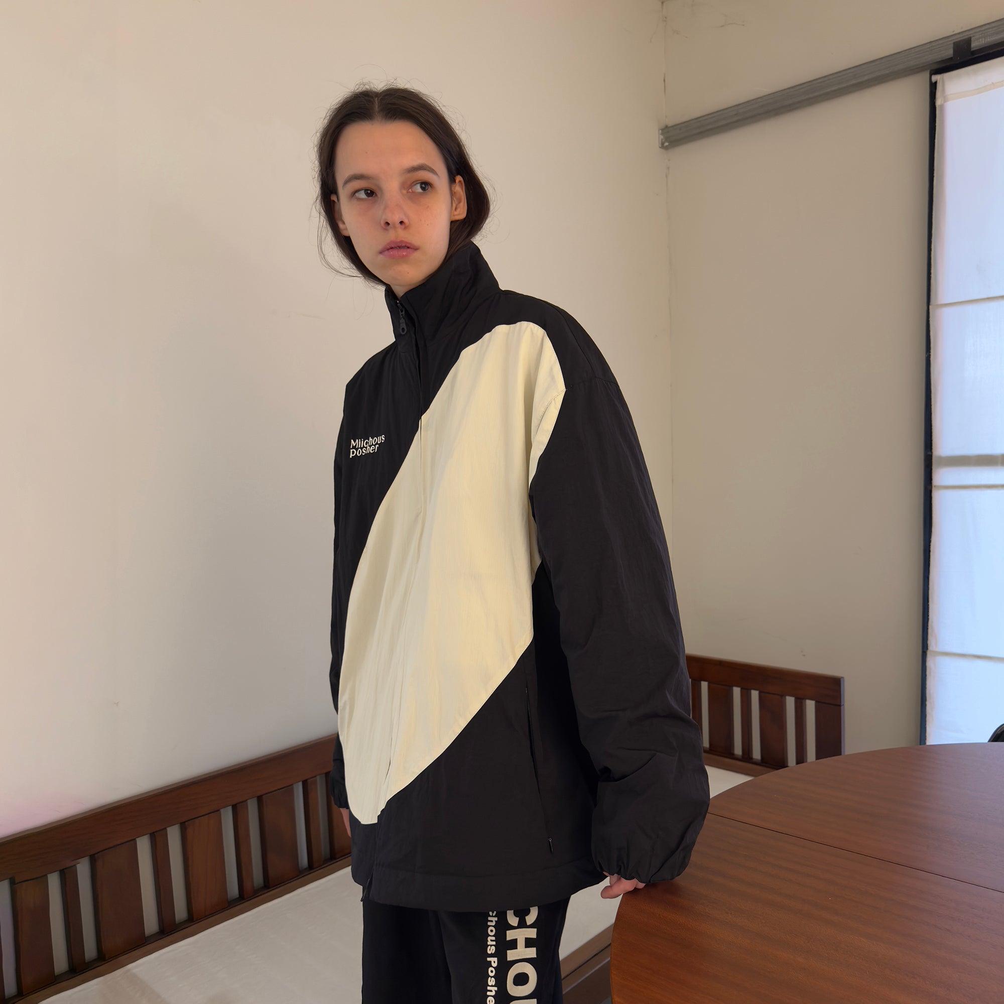 MIICHOUS Contrast Curved Paneled Padded Jacket