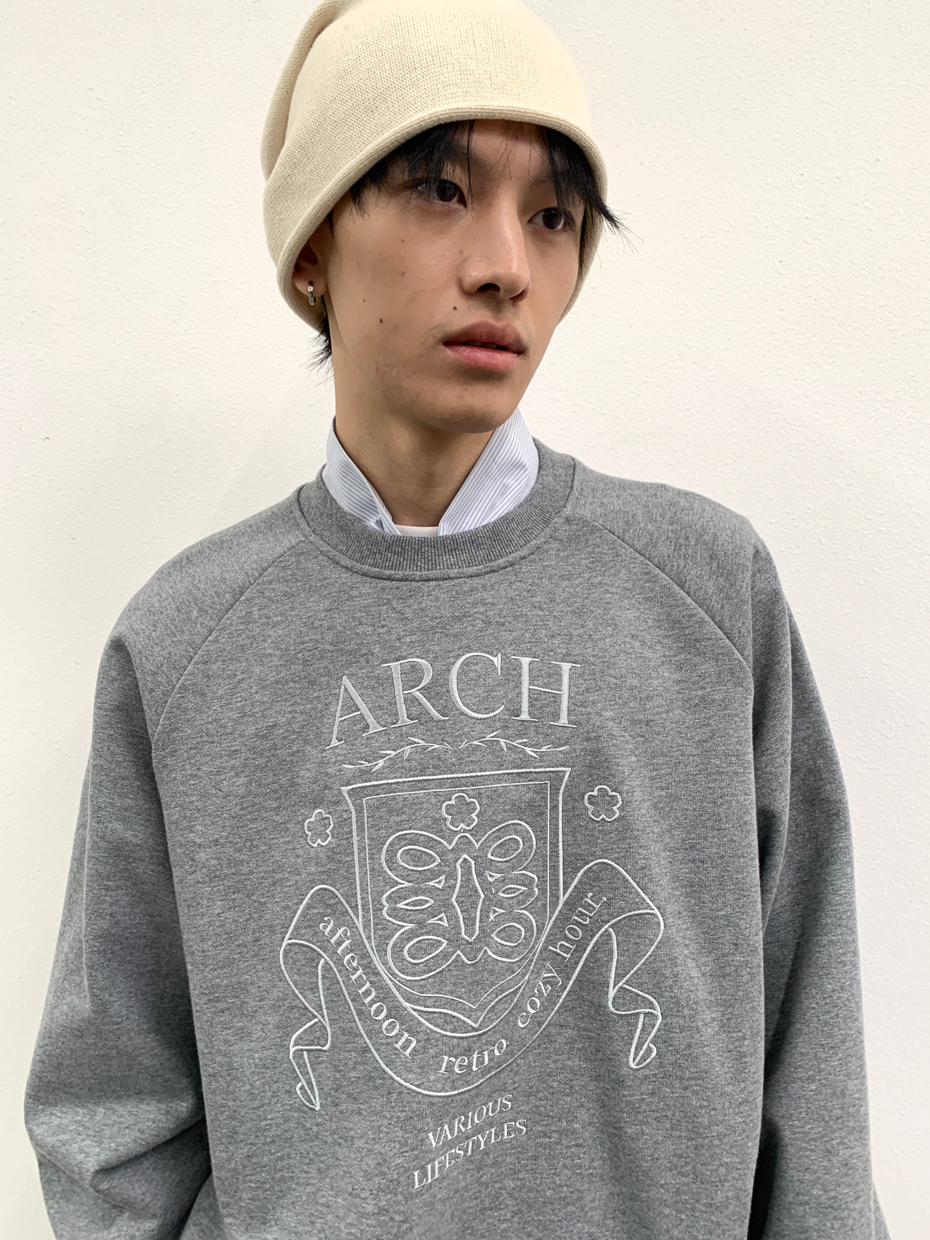 ROARINGWILD A ARCH Collegiate Loopback Raglan Sweatshirt