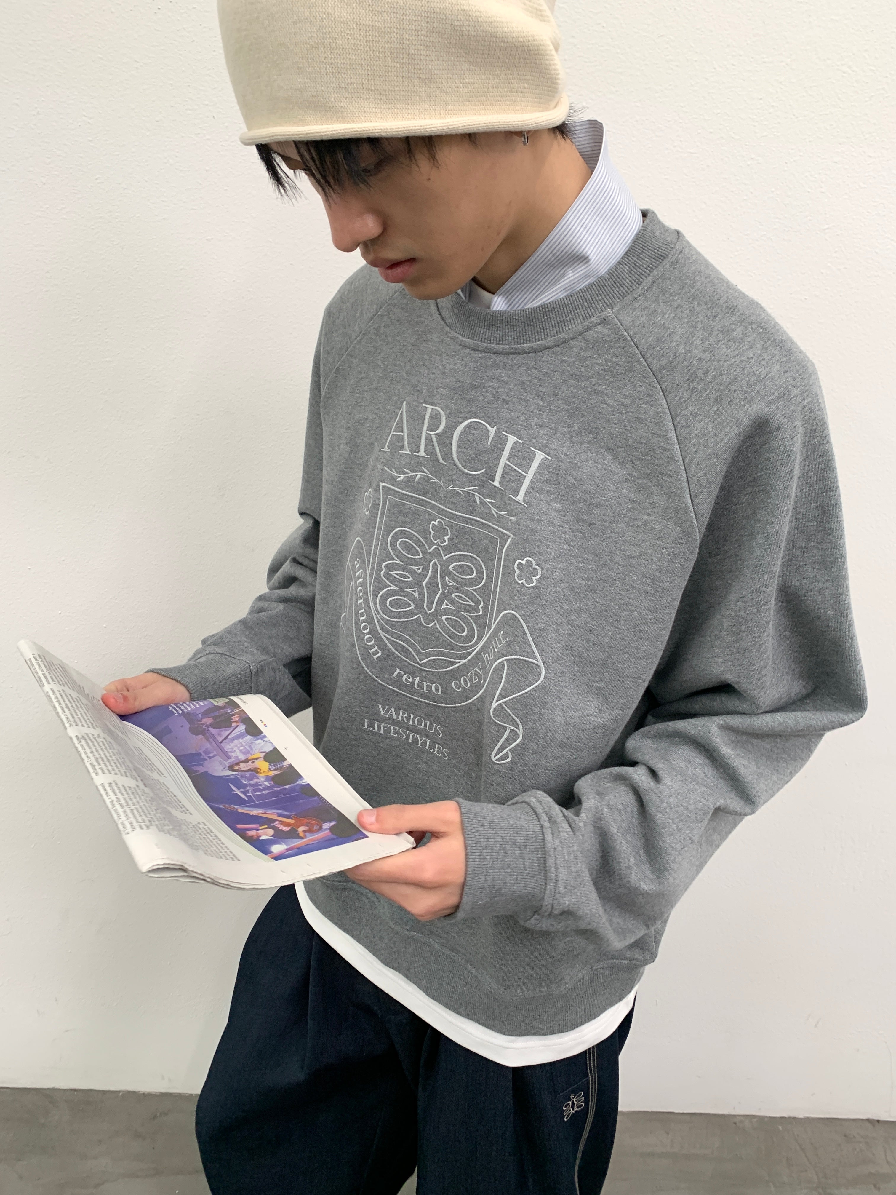 ROARINGWILD A ARCH Collegiate Loopback Raglan Sweatshirt