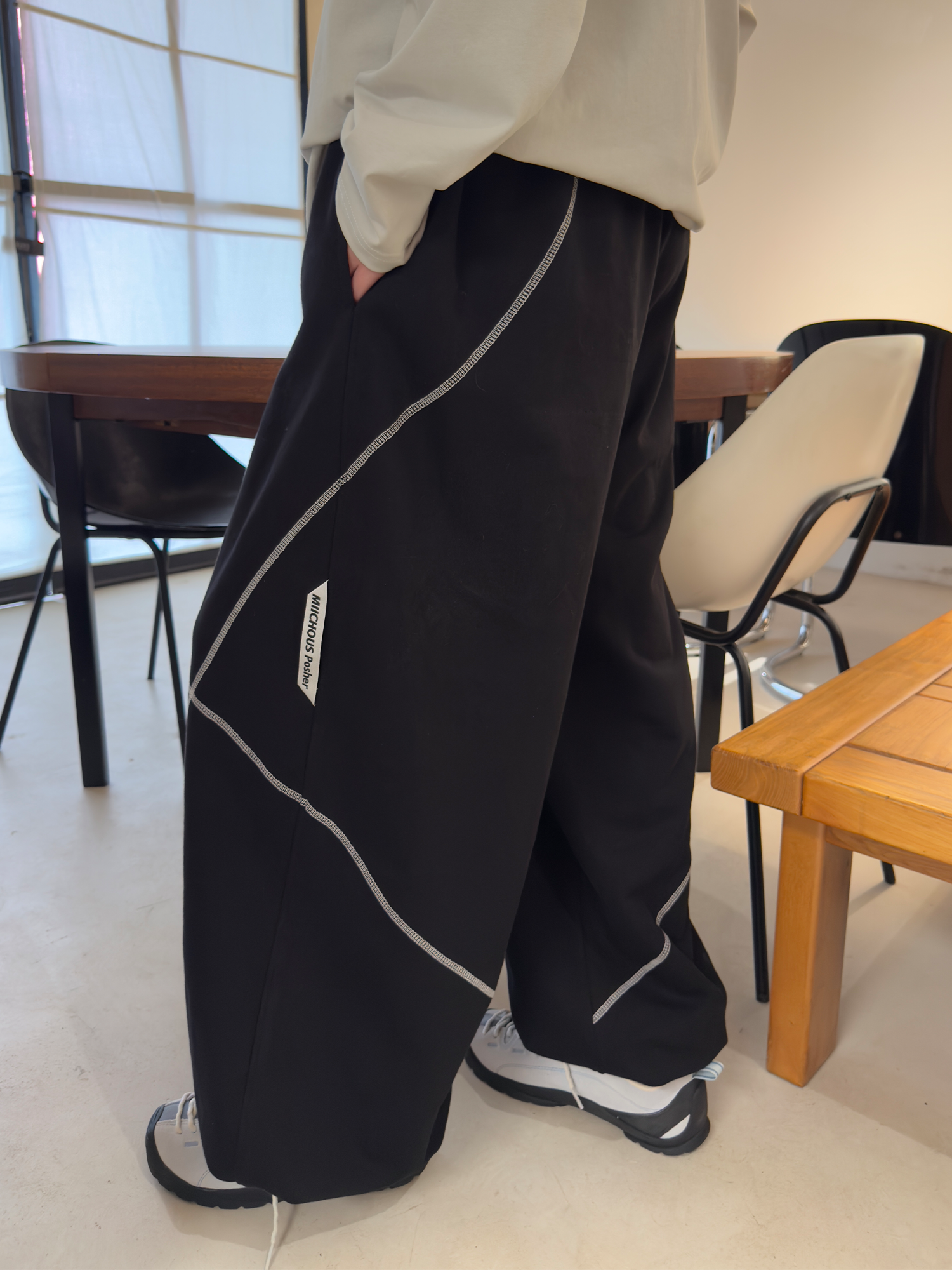 MIICHOUS Paneled Contrast-Stitch Sweatpants