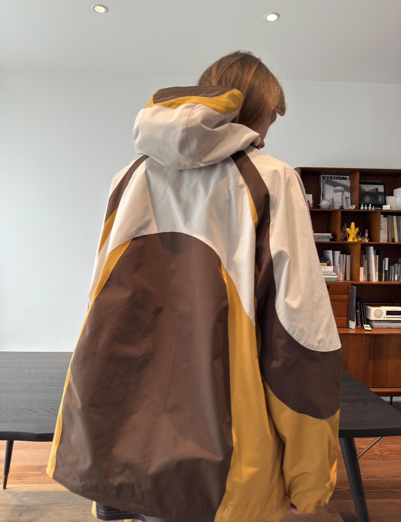 MIICHOUS Contrast Curved Panel Hooded Jacket