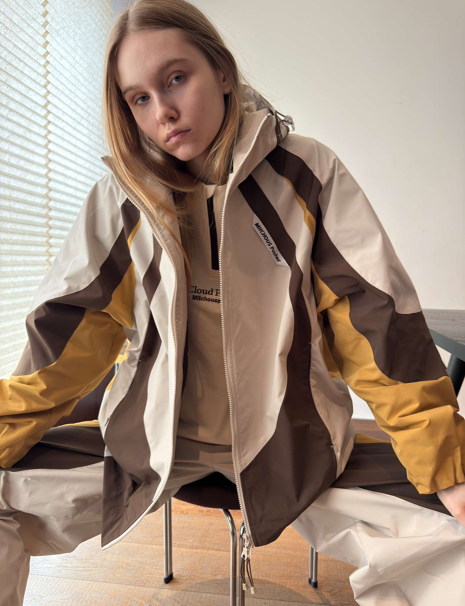 MIICHOUS Contrast Curved Panel Hooded Jacket
