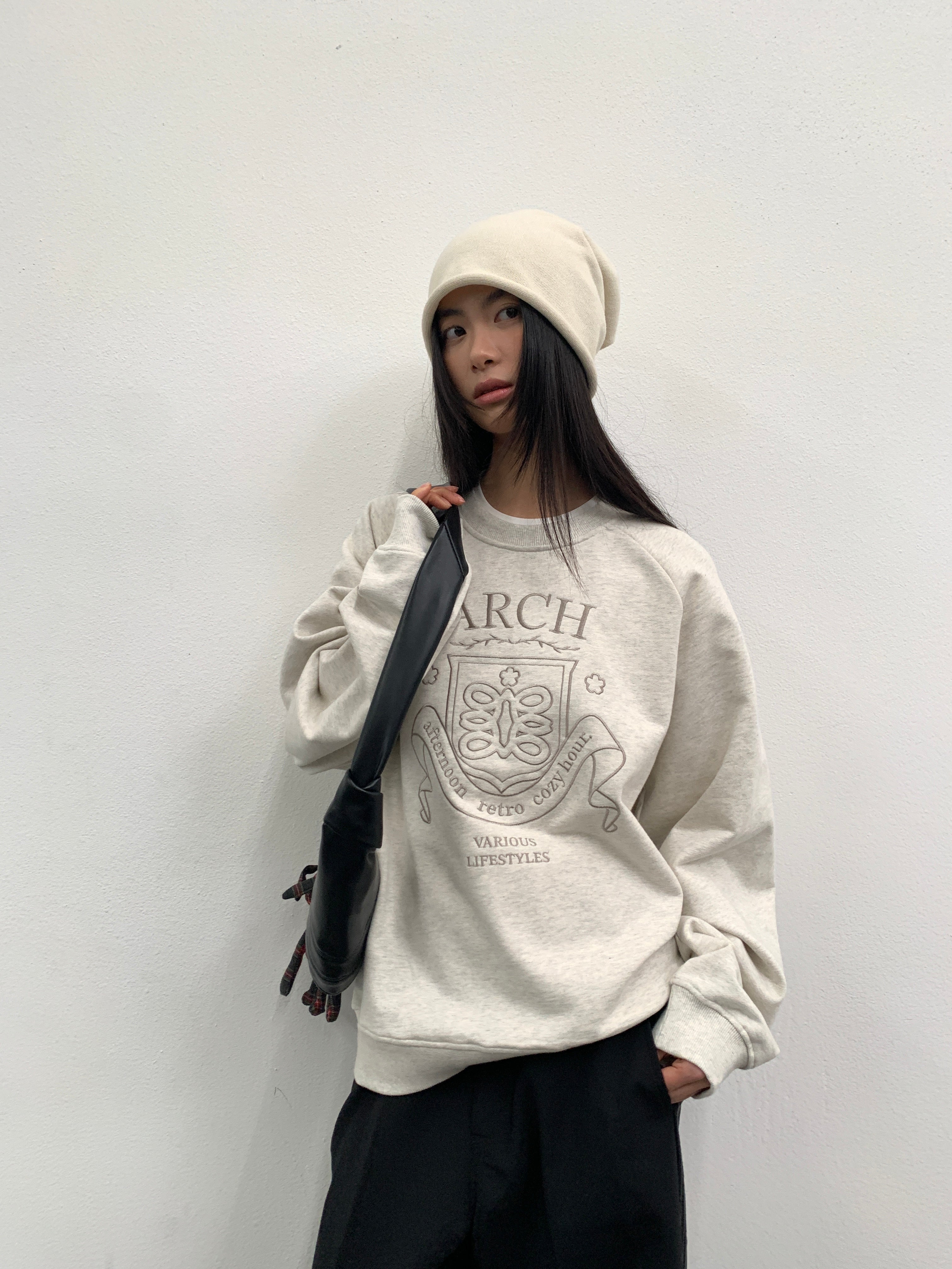 ROARINGWILD A ARCH Collegiate Loopback Raglan Sweatshirt