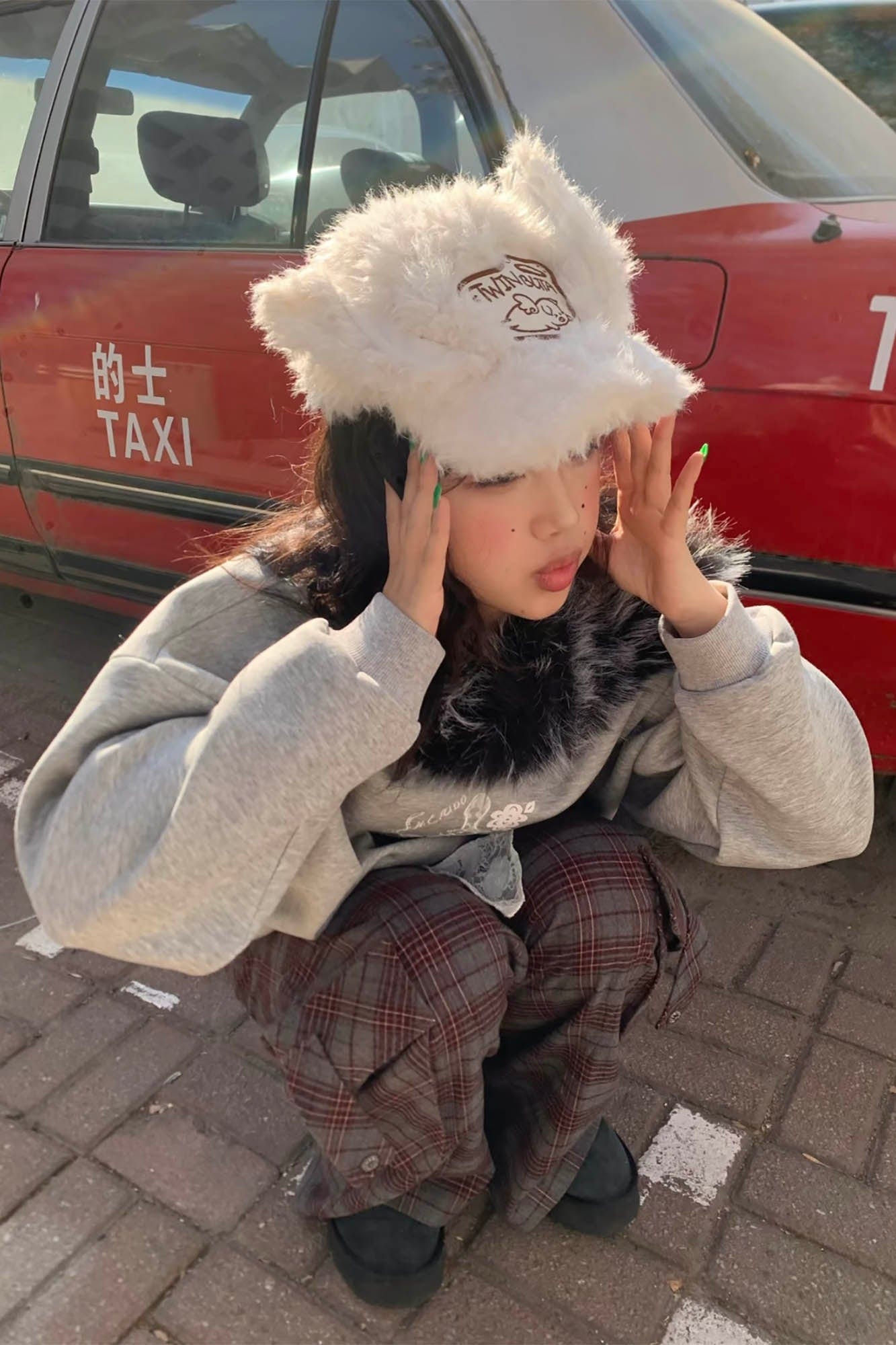 TWINBUTA Furry Ear Embroidered Cap White