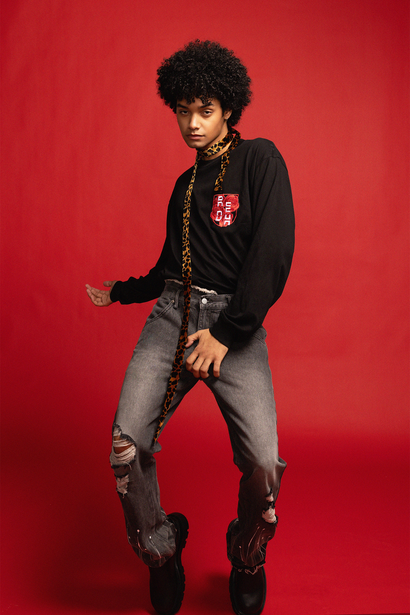 REDH Washed Paint-Splattered Distressed Jeans