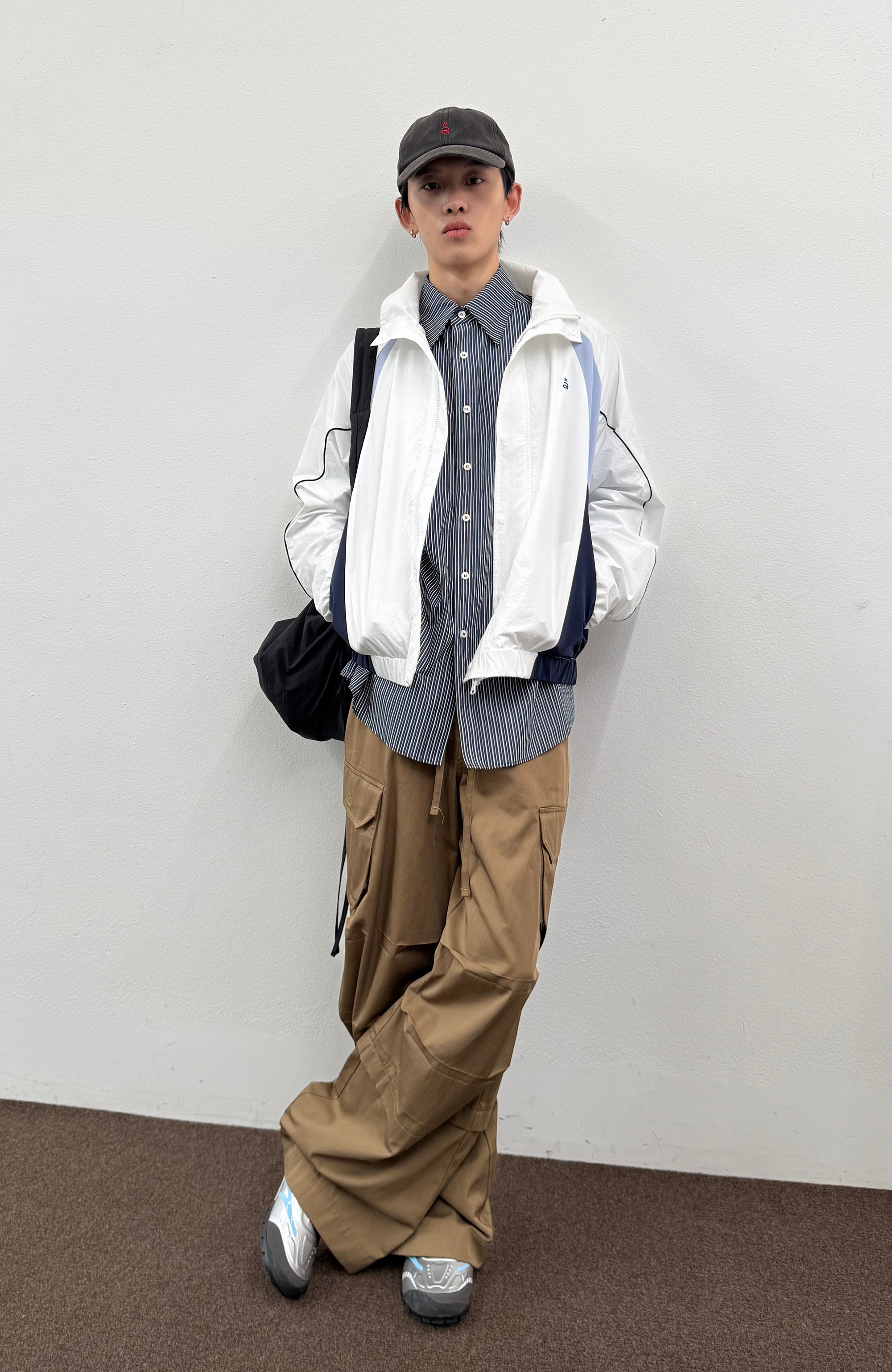 ROARINGWILD A ARCH Embroidered Graphic Raglan Jacket