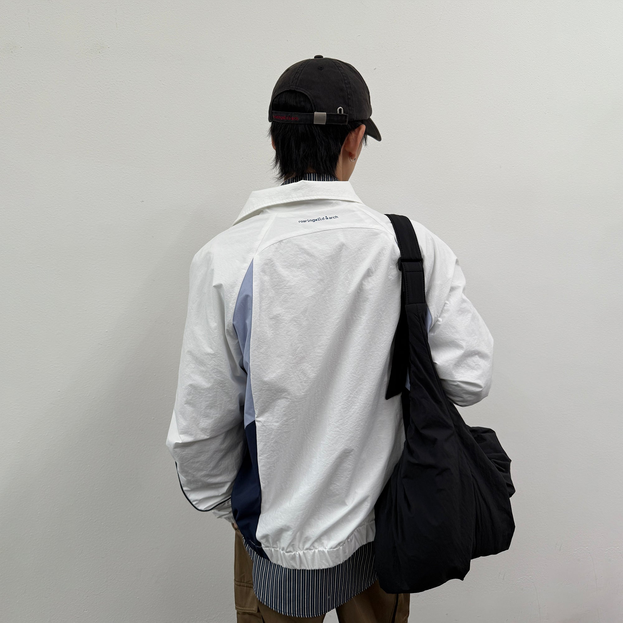 ROARINGWILD A ARCH Embroidered Graphic Raglan Jacket