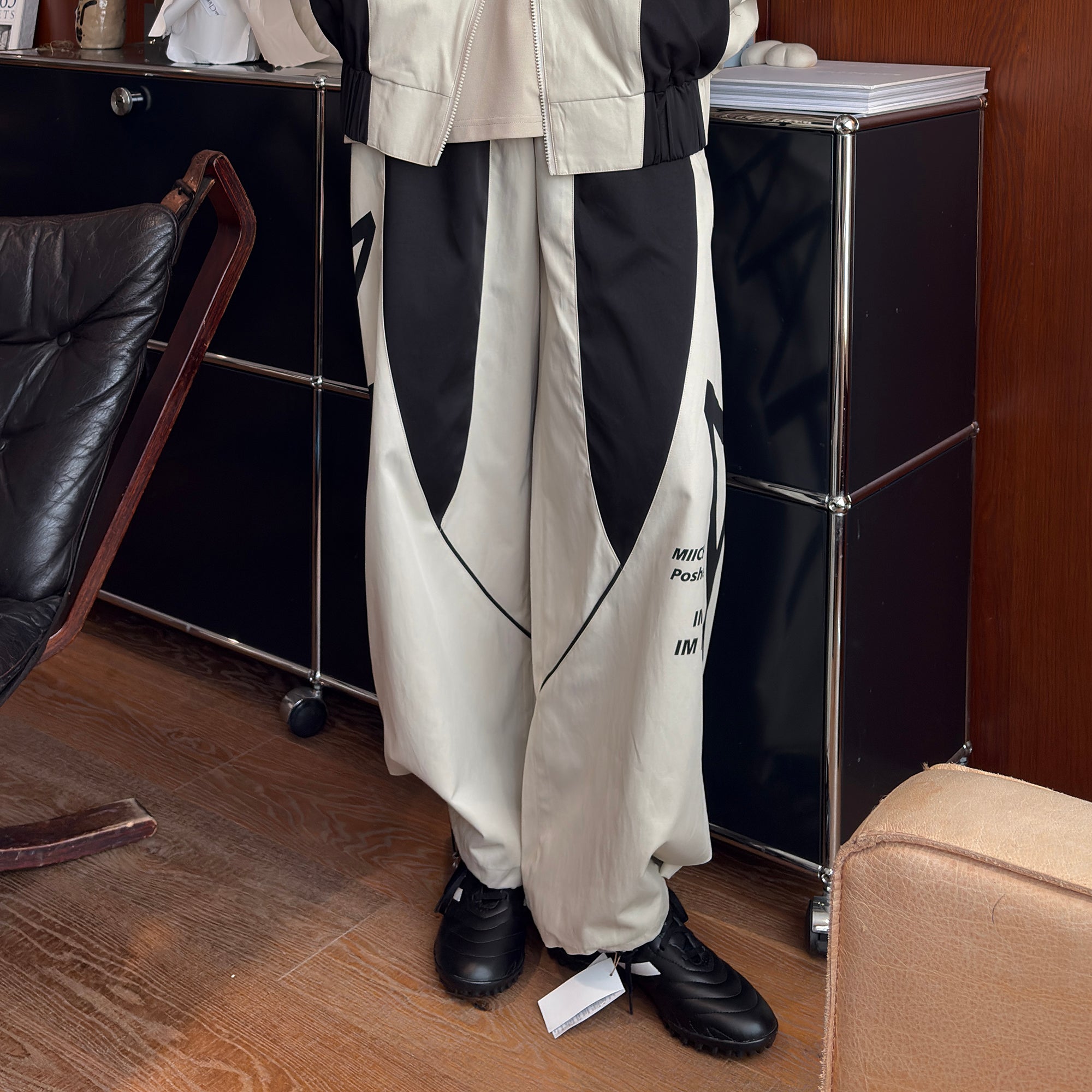 MIICHOUS Contrast Panel 3A Graphic Drawstring-Hem Track Pants