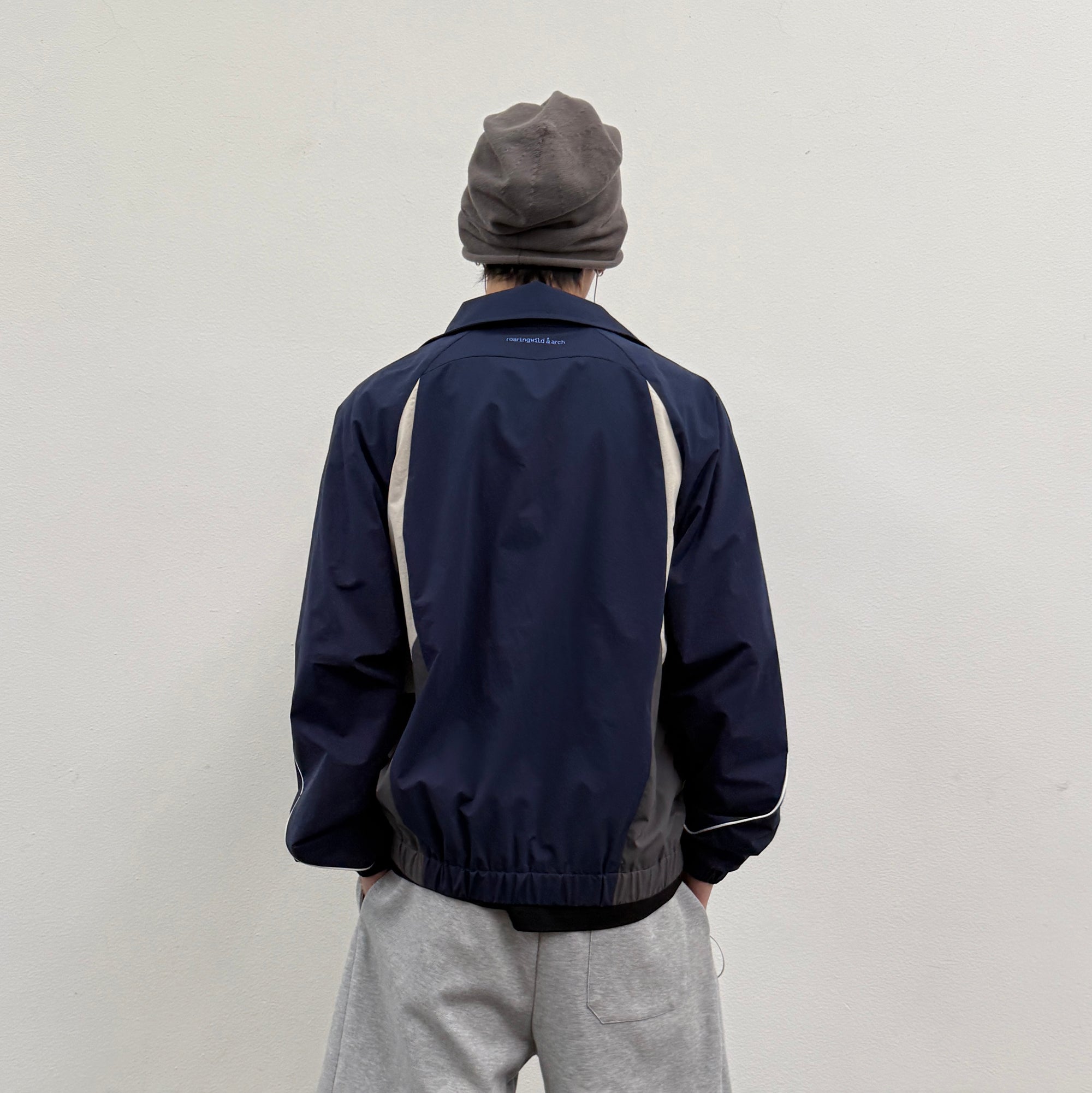 ROARINGWILD A ARCH Embroidered Graphic Raglan Jacket