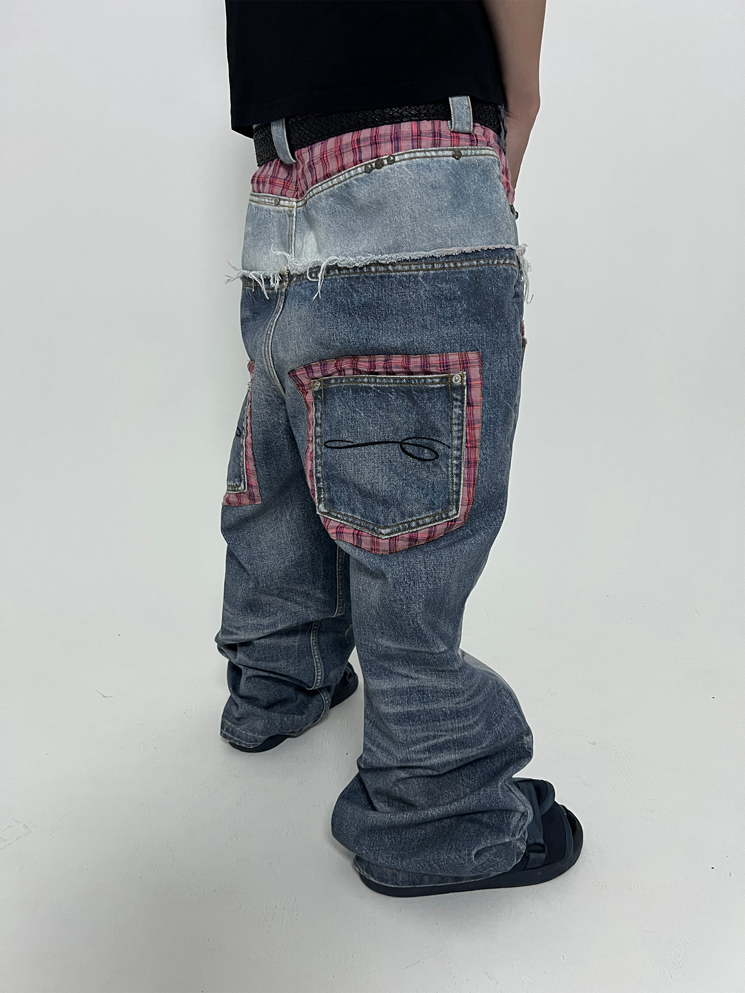 TECNINEGROUP Washed Plaid Paneled Double-Waist Jeans