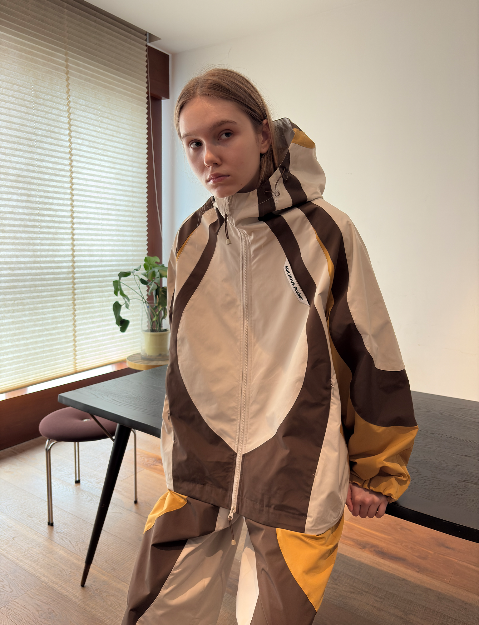 MIICHOUS Contrast Curved Panel Hooded Jacket