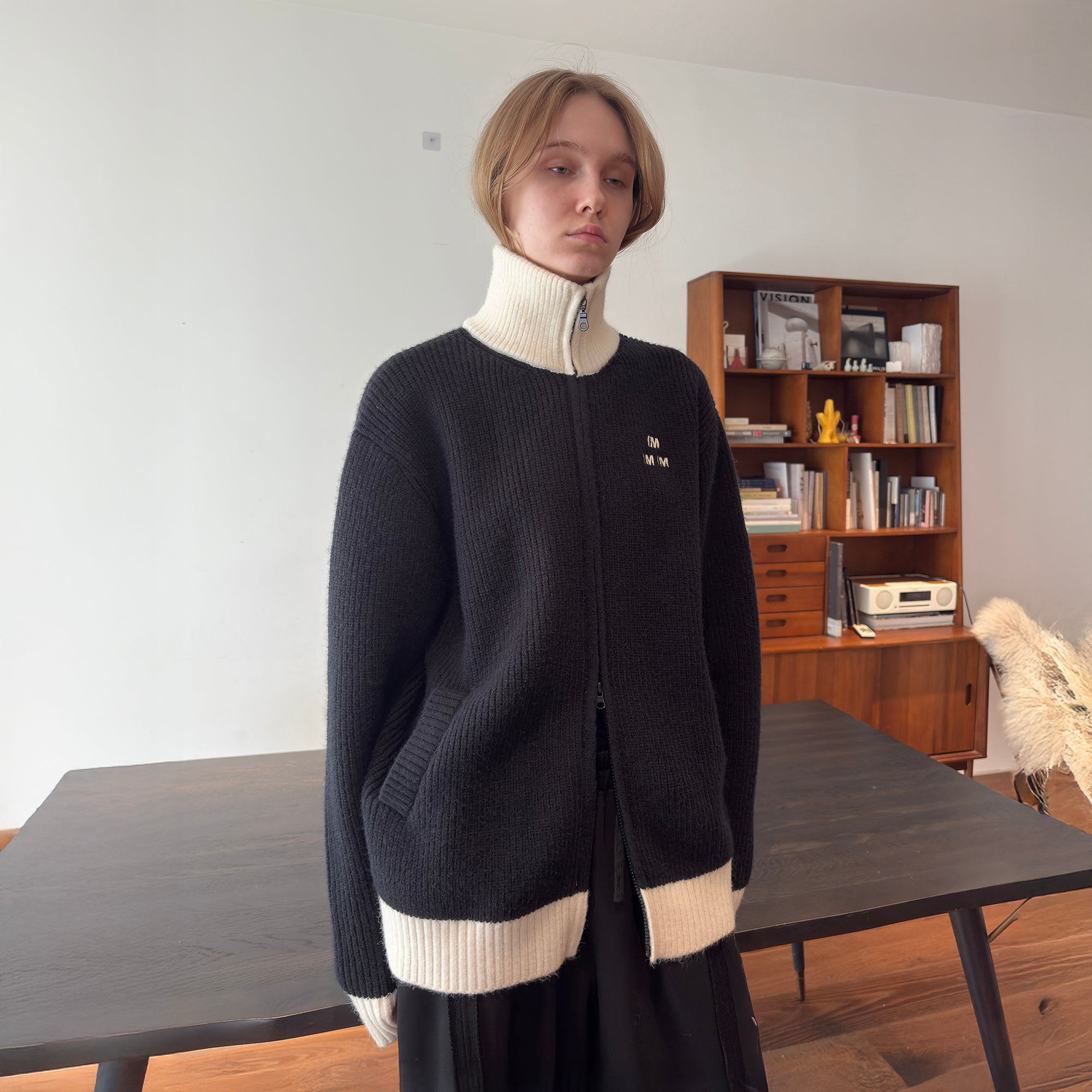 MIICHOUS Contrast Embroidered Turtle Neck Cardigan