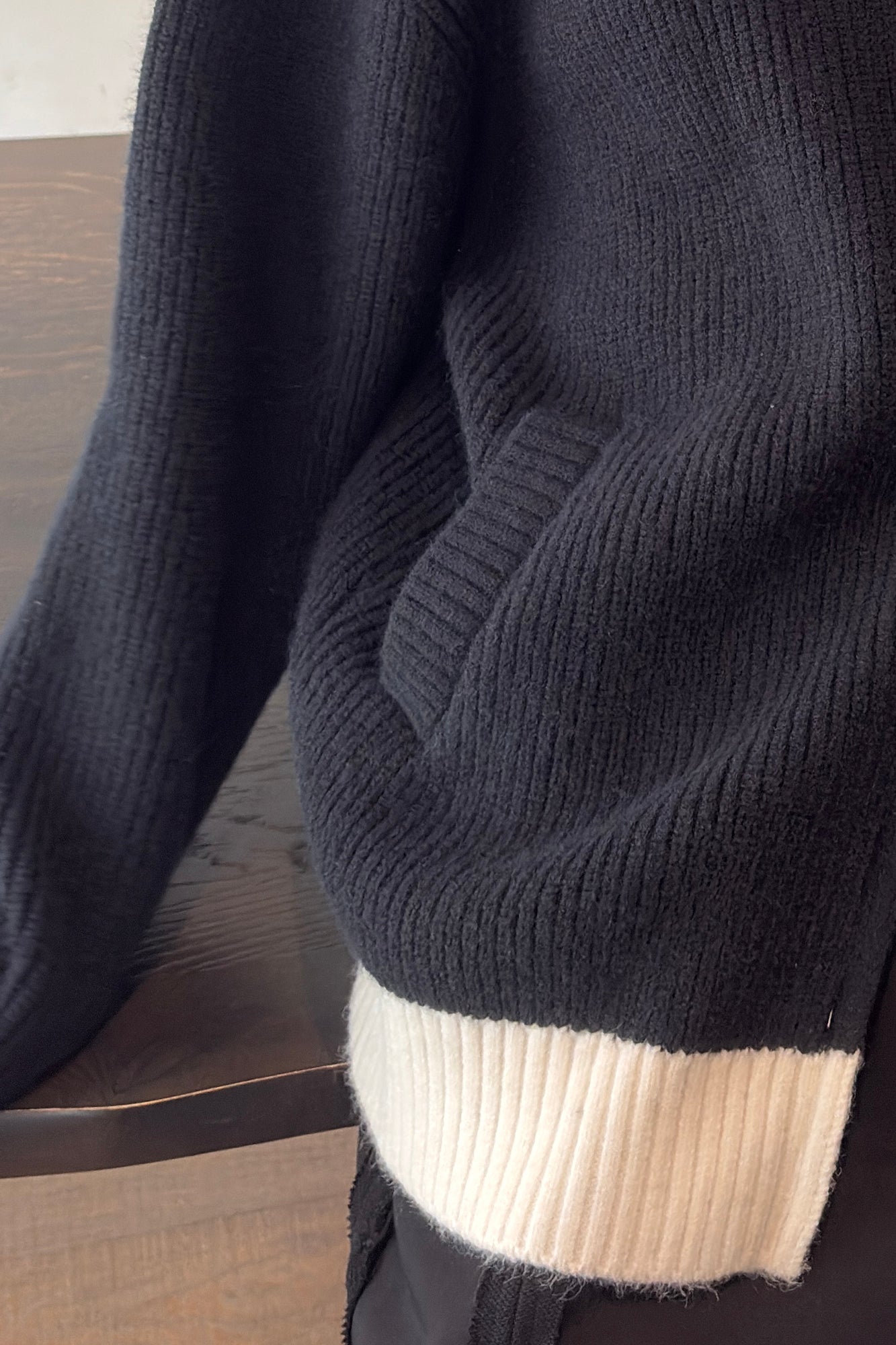 MIICHOUS Contrast Embroidered Turtle Neck Cardigan
