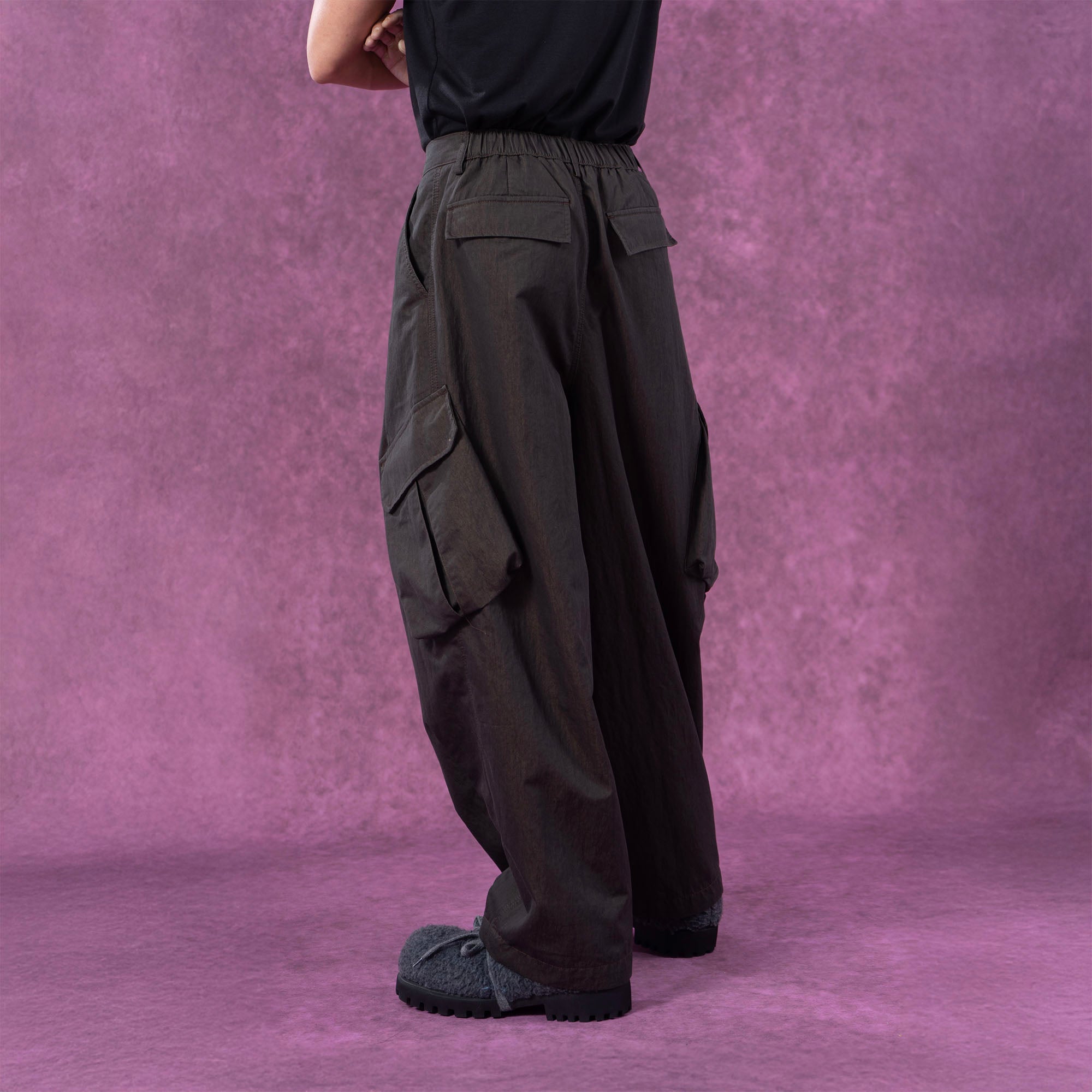 CLP Slanted Pockets Pleated Oversized Pants
