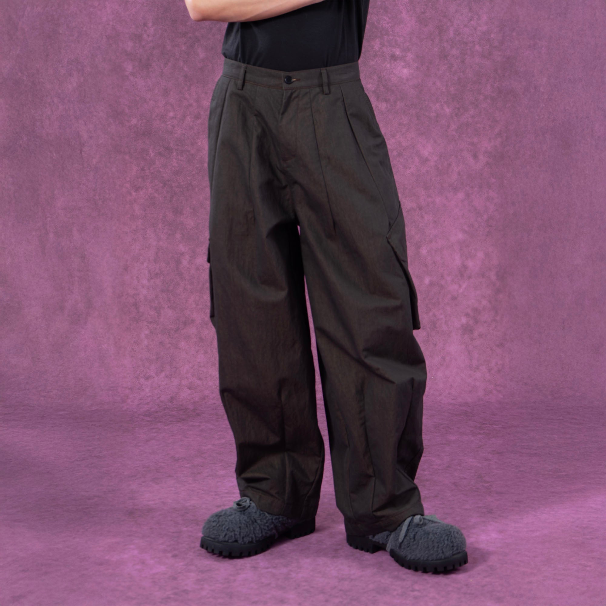 CLP Slanted Pockets Pleated Oversized Pants
