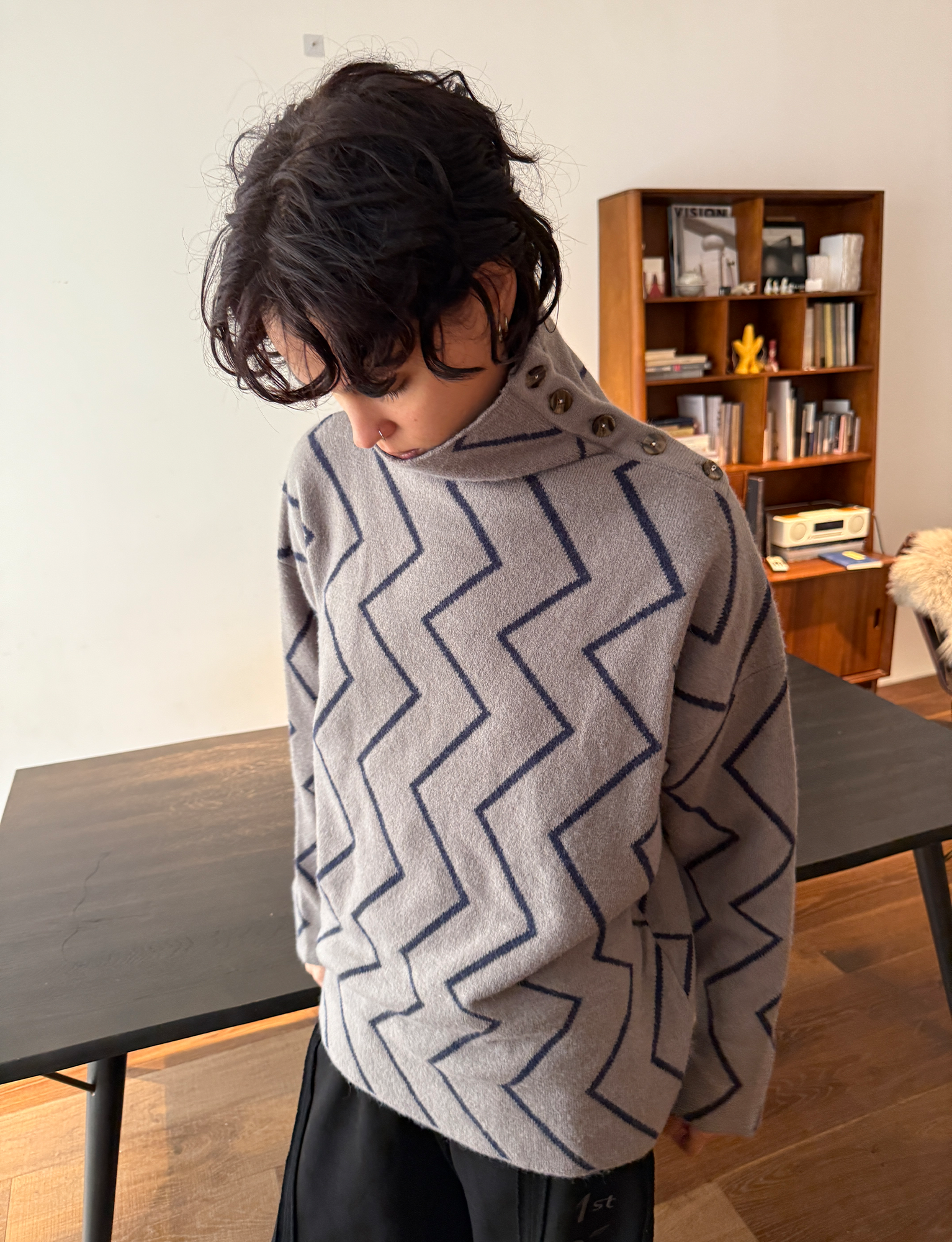 MIICHOUS Geometric Ripple Jacquard Asym High-Neck Sweater