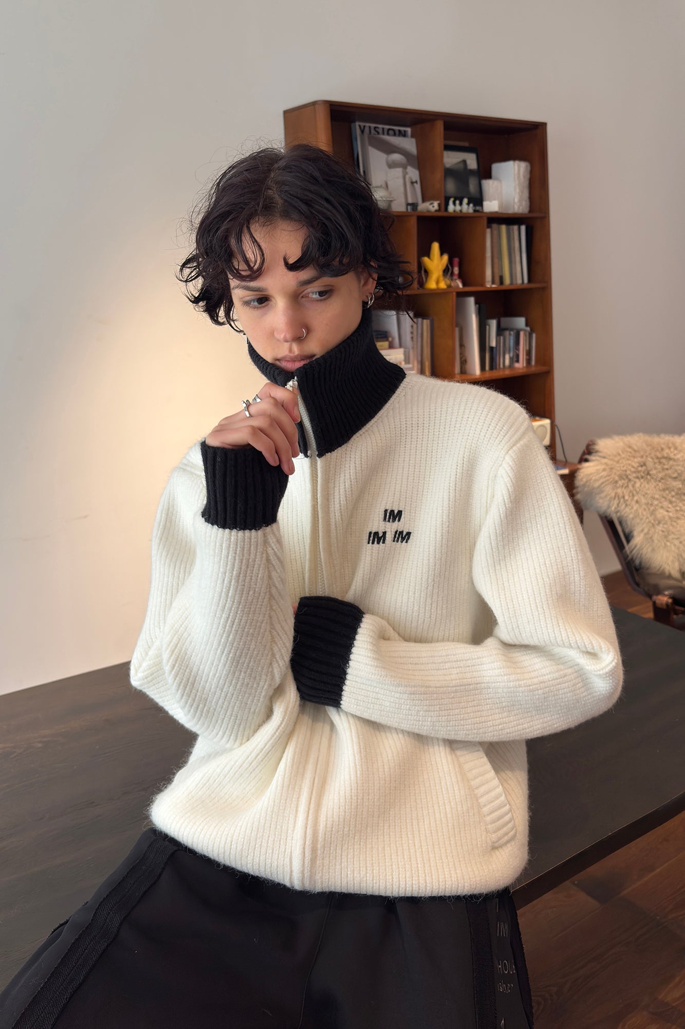 MIICHOUS Contrast Embroidered Turtle Neck Cardigan