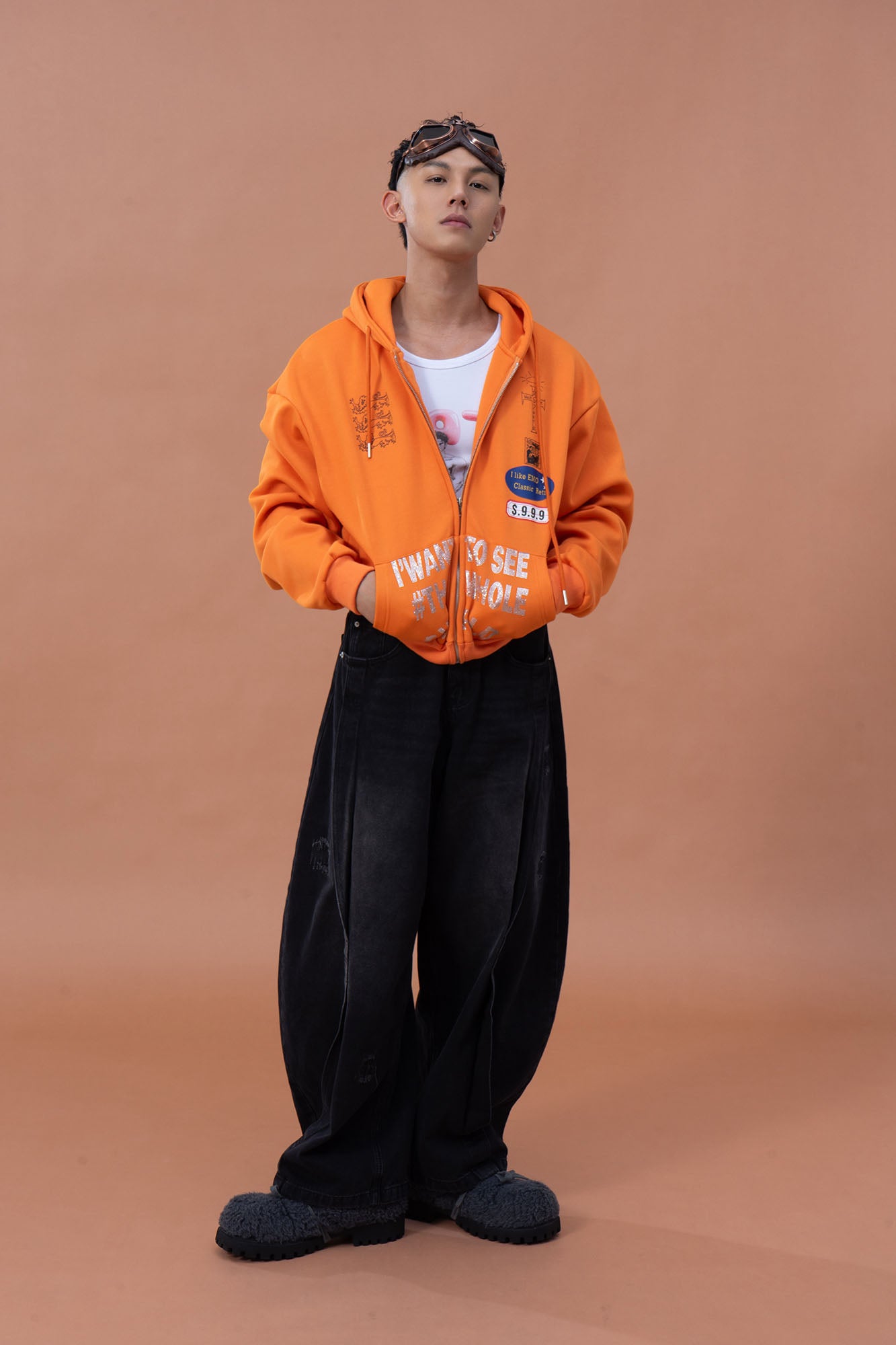 CLP Badge Patch Cropped Zip-Up Hoodie