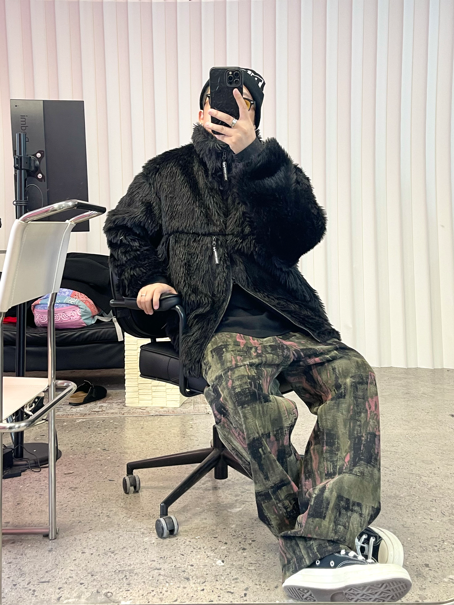 ME DA IGUAL Shaggy Multi-Pocket Faux Fur Jacket